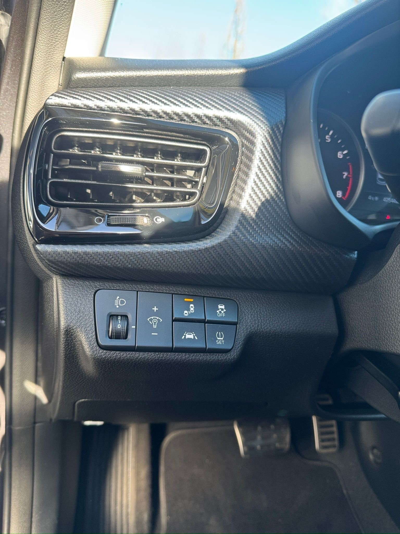 KIA Rio 1.0 T-GDi GT Line DCT-image-9