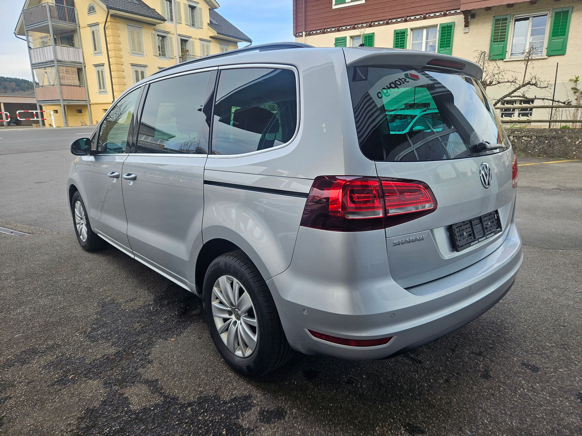 VW Sharan 1.4 TSI BlMT Comfortline DSG-image-2