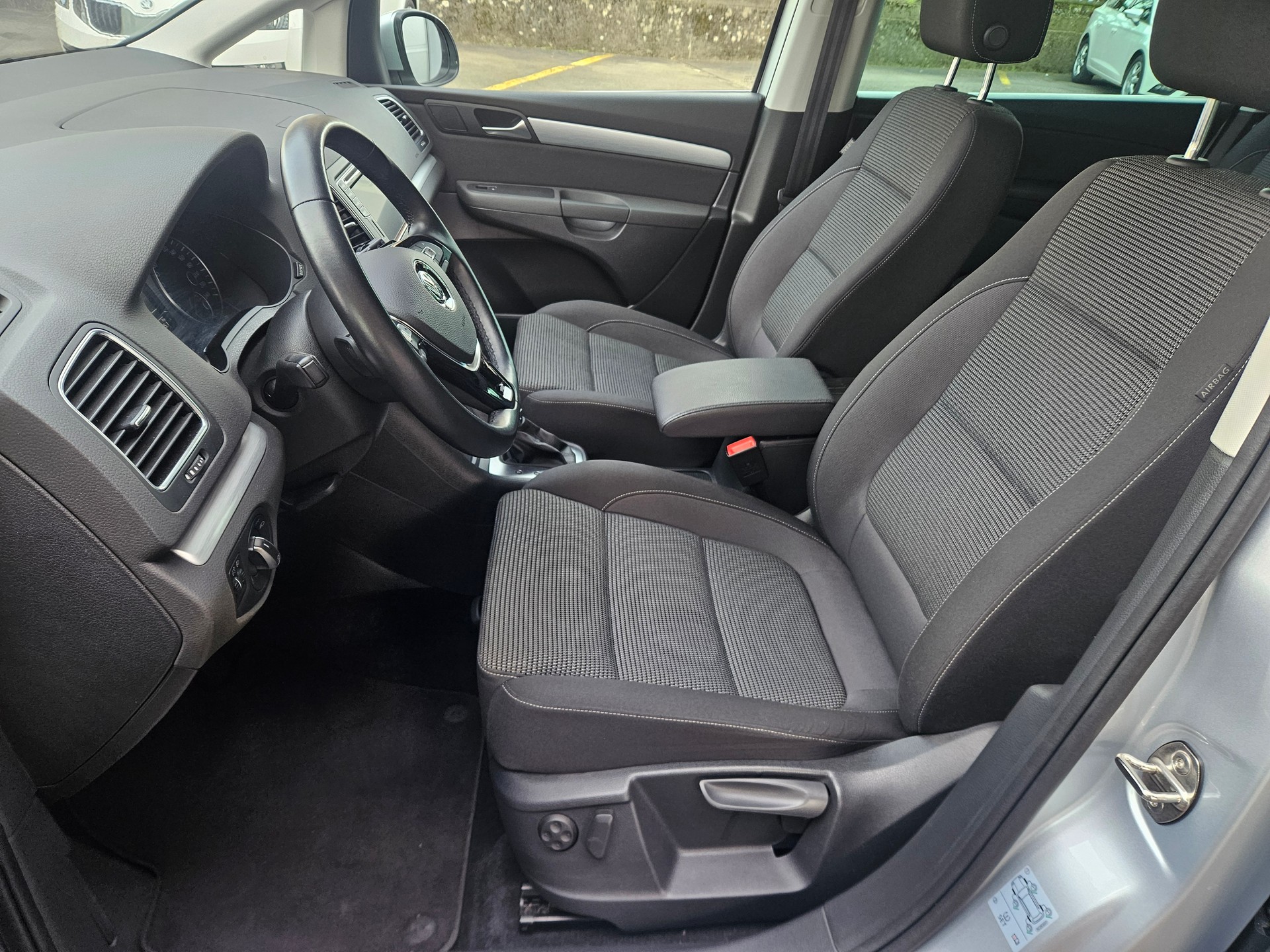 VW Sharan 1.4 TSI BlMT Comfortline DSG-image-5