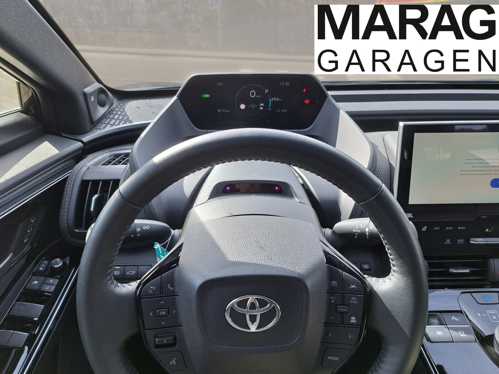 TOYOTA bZ4X Premium 71,4 kWh 4WD-image-12