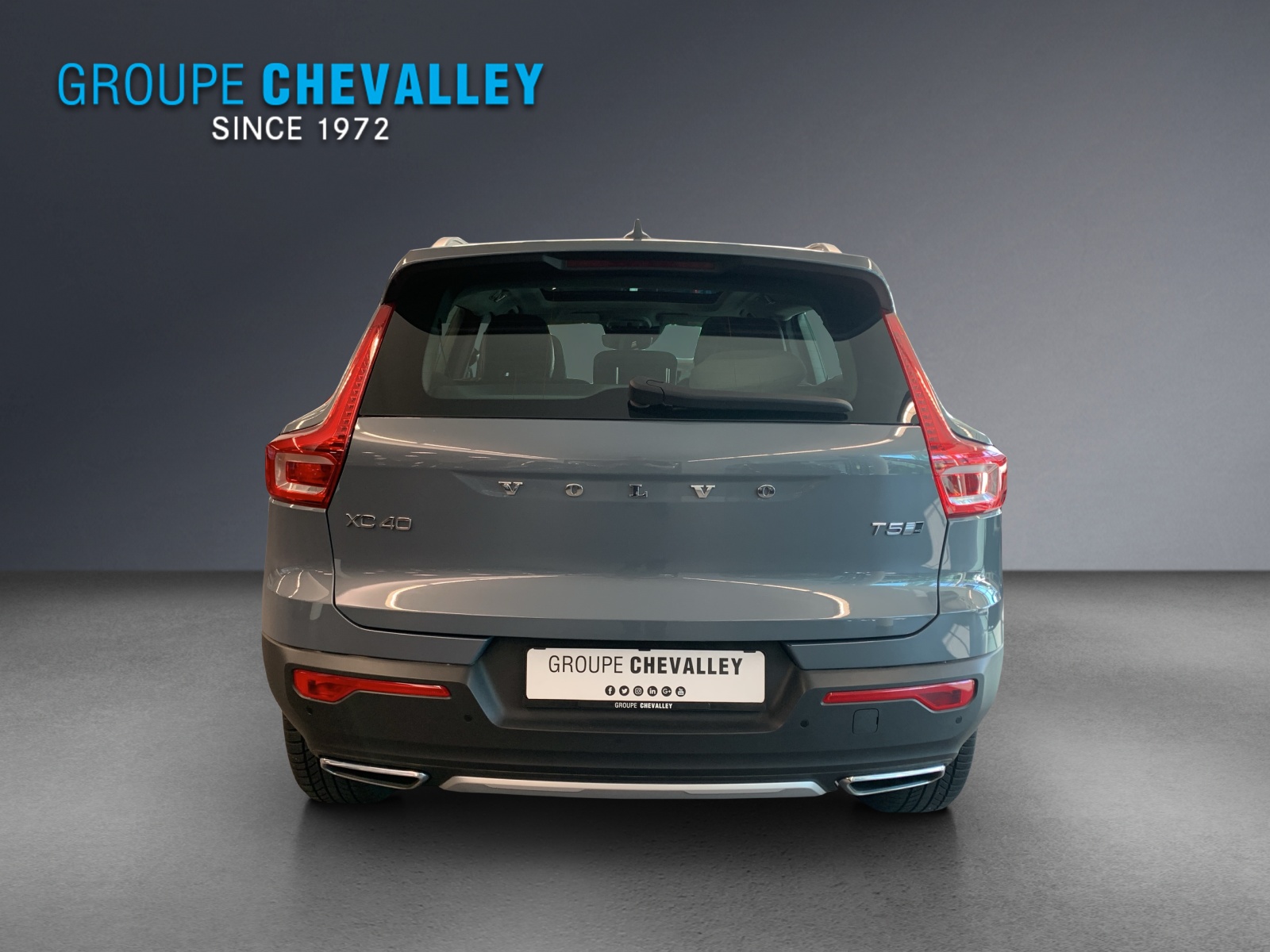 VOLVO XC40 T5 AWD Inscription-image-4