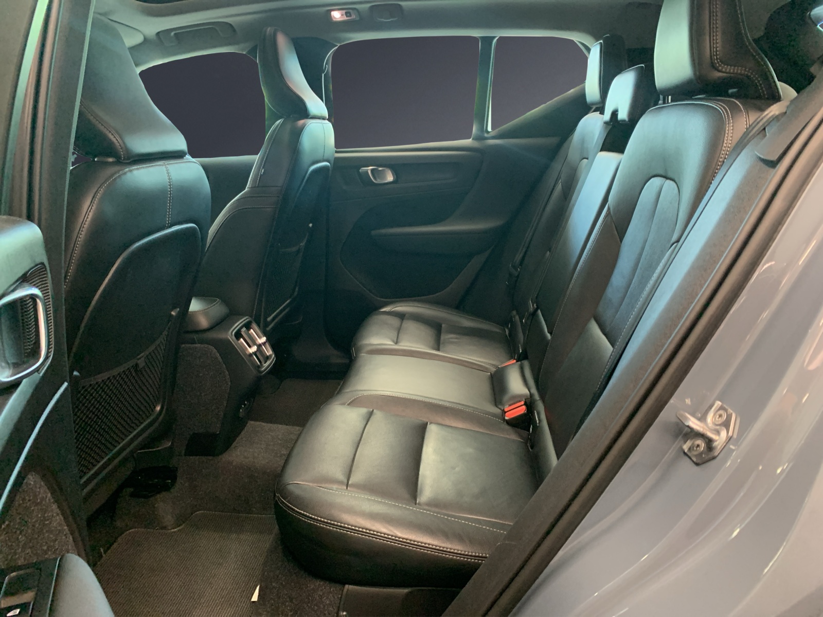 VOLVO XC40 T5 AWD Inscription-image-10