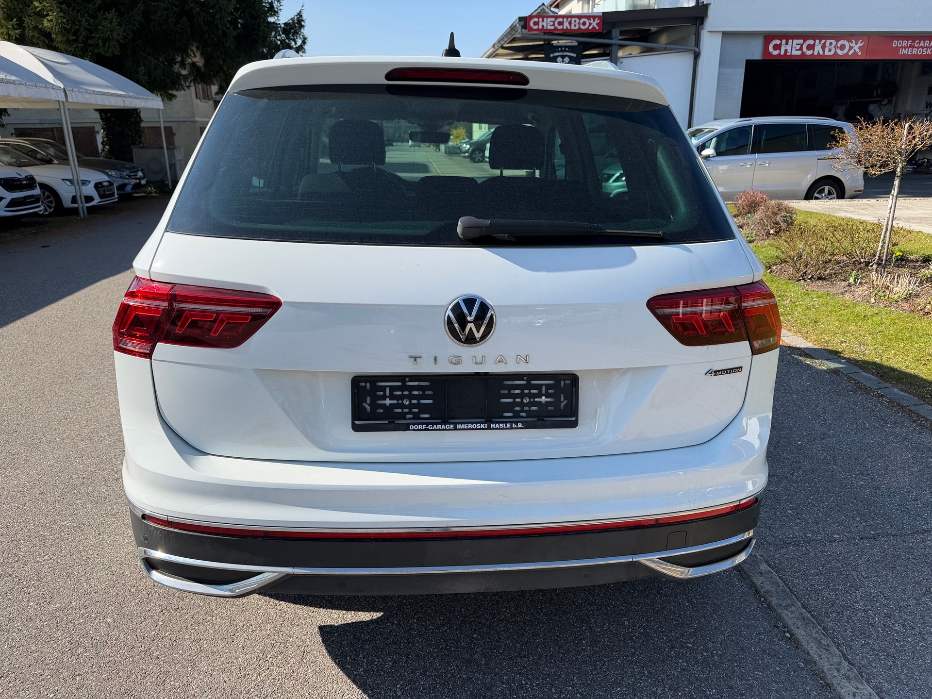 VW Tiguan 2.0 TDI SCR Elegance 4Motion DSG-image-7