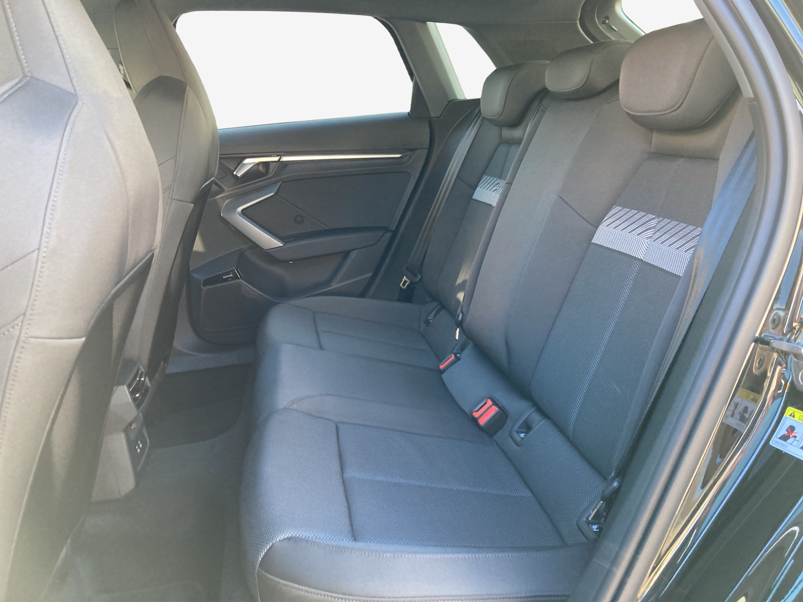 AUDI A3 allstreet 35 TFSI S-tronic-image-11