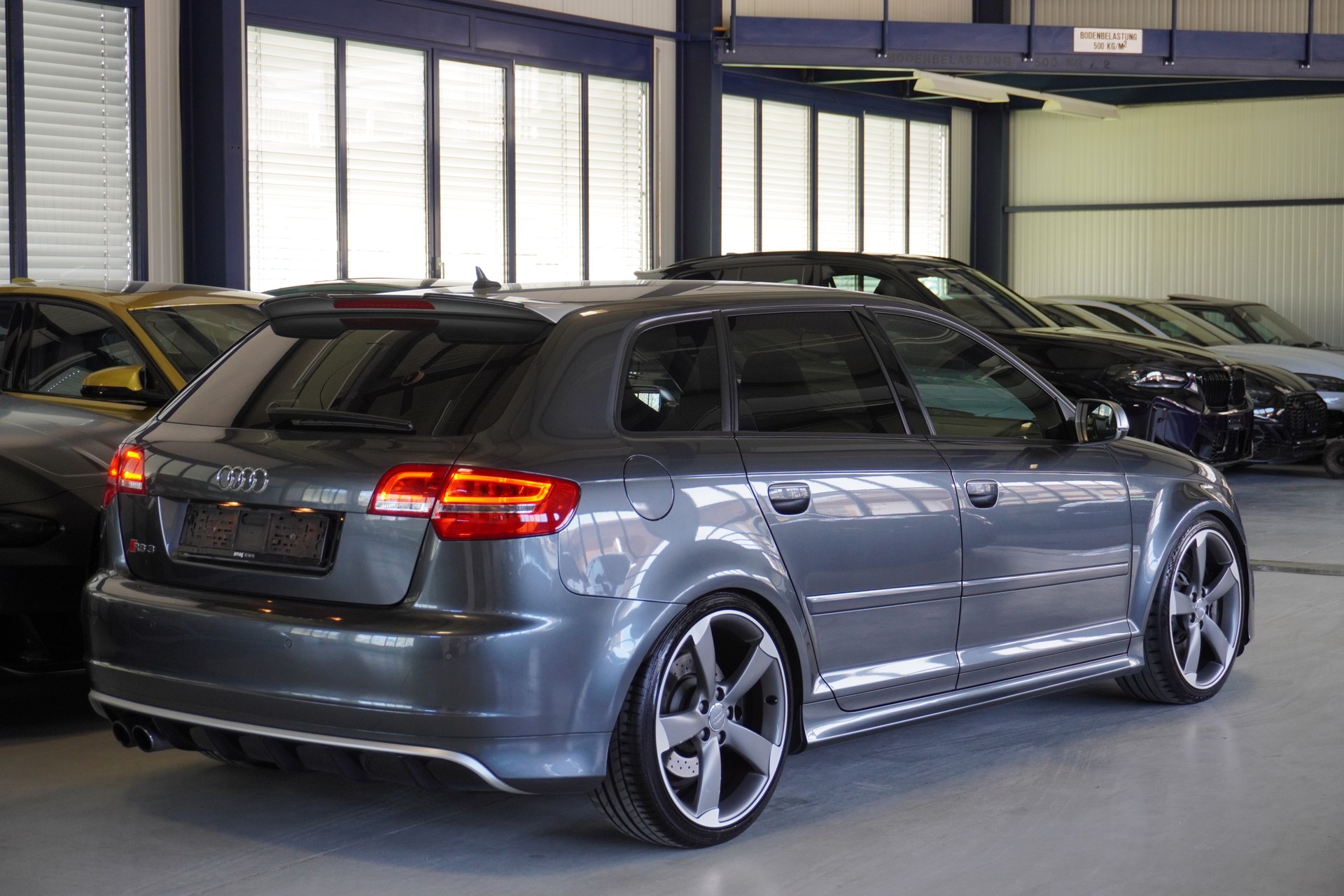 AUDI RS3 Sportback 2.5 TFSI quattro S-tronic-image-6