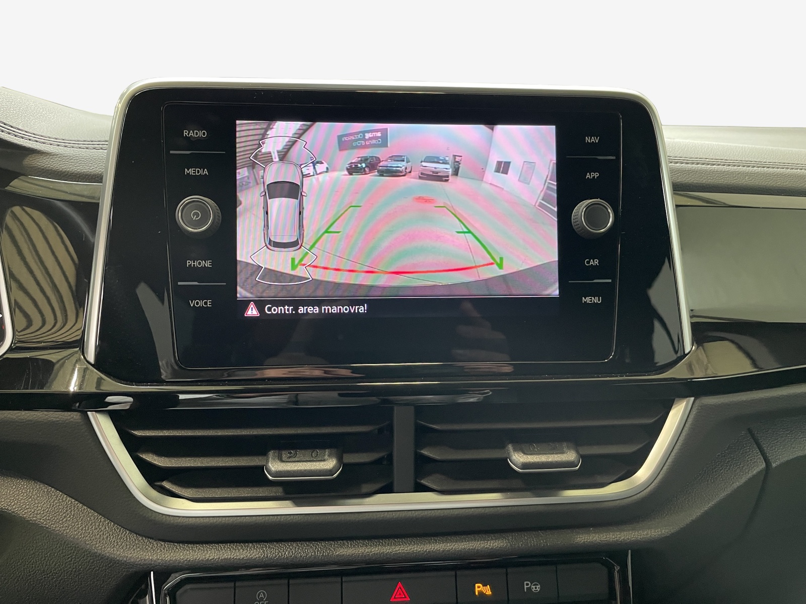 VW T-Roc 2.0 TSI R-Line DSG 4Motion-image-14