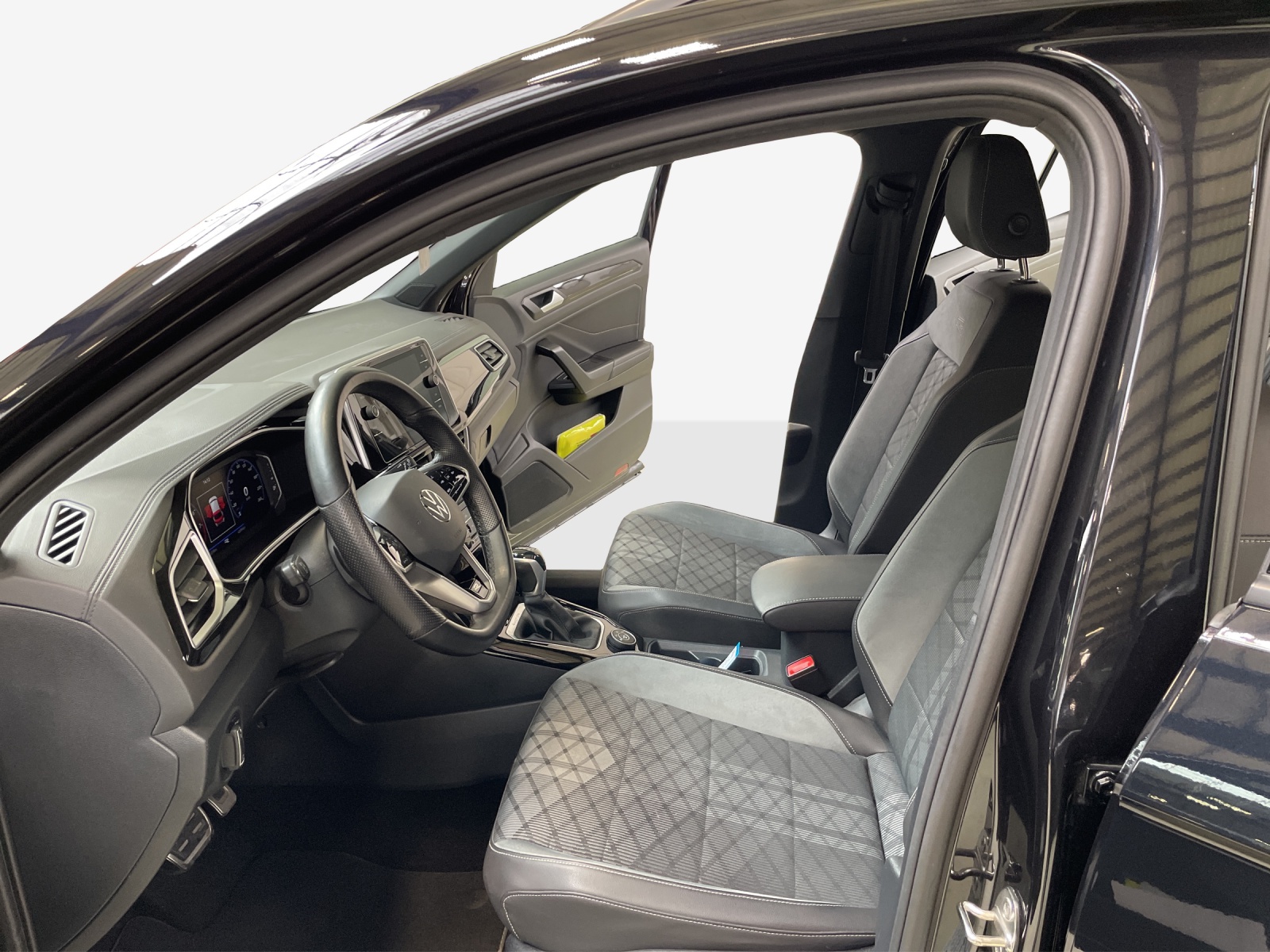 VW T-Roc 2.0 TSI R-Line DSG 4Motion-image-7