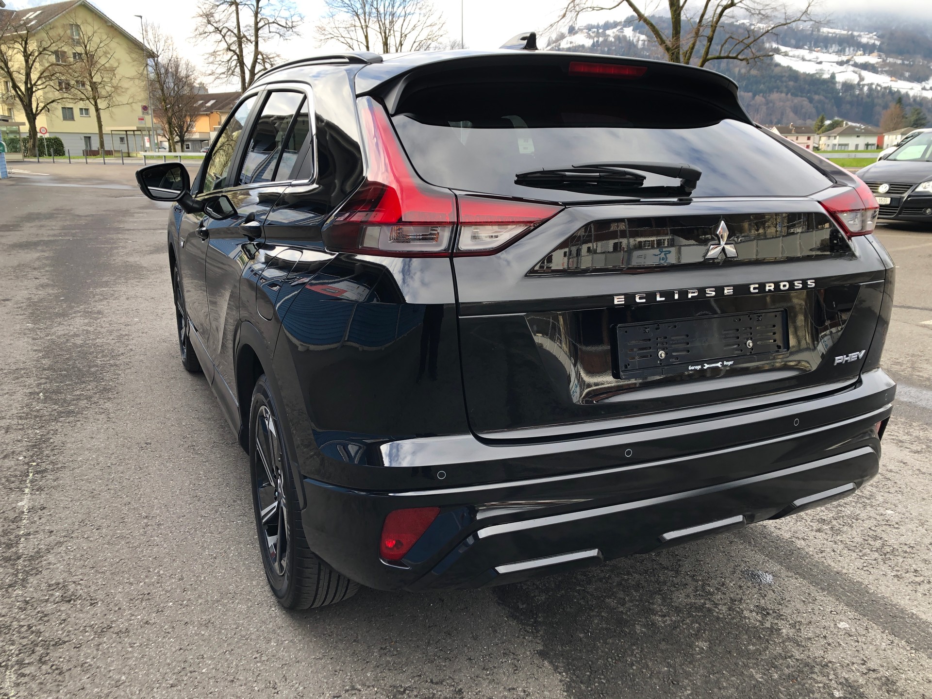 MITSUBISHI Eclipse Cross 2.4 PHEV Diamond 4WD-image-3