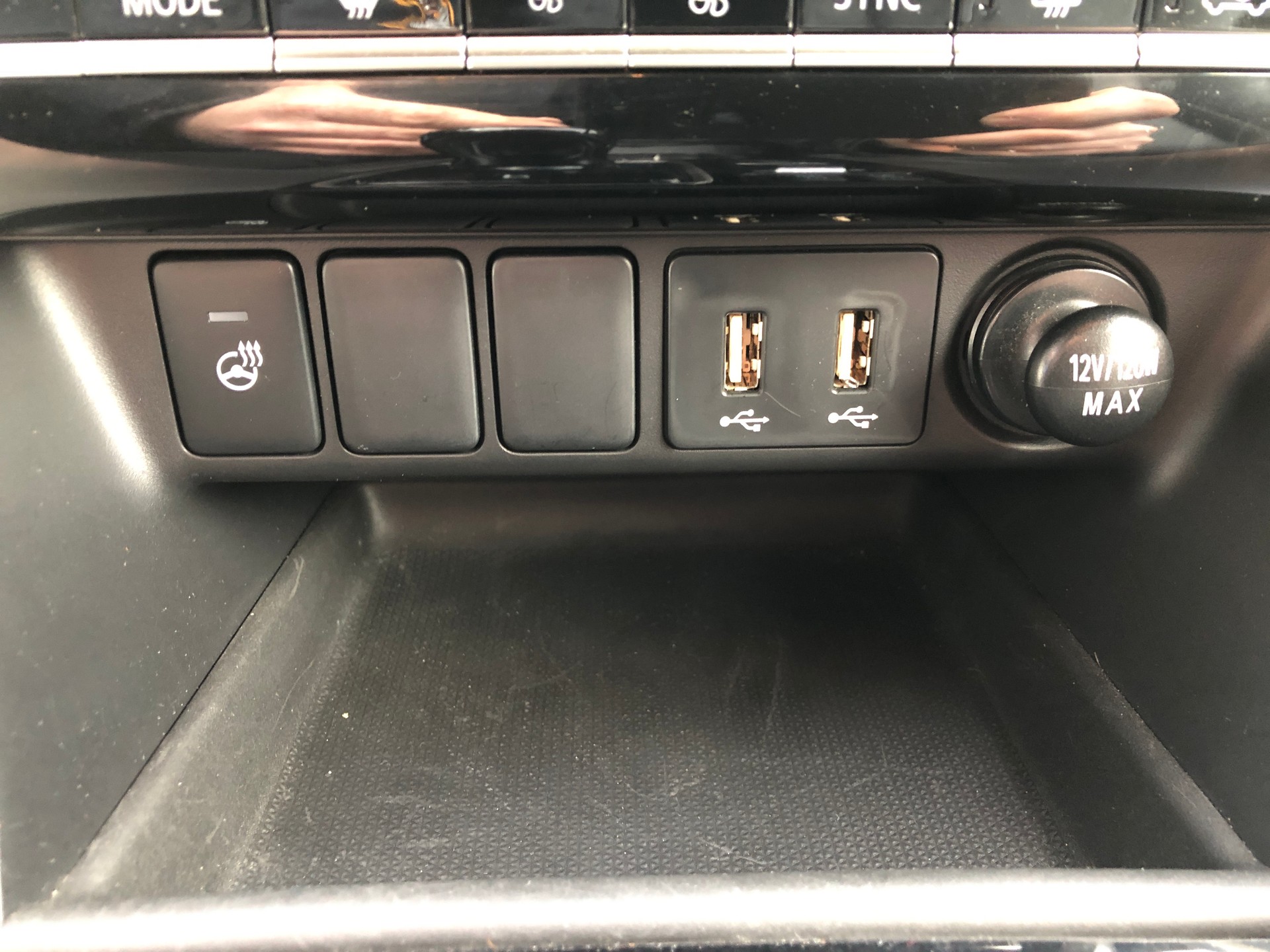 MITSUBISHI Eclipse Cross 2.4 PHEV Diamond 4WD-image-15