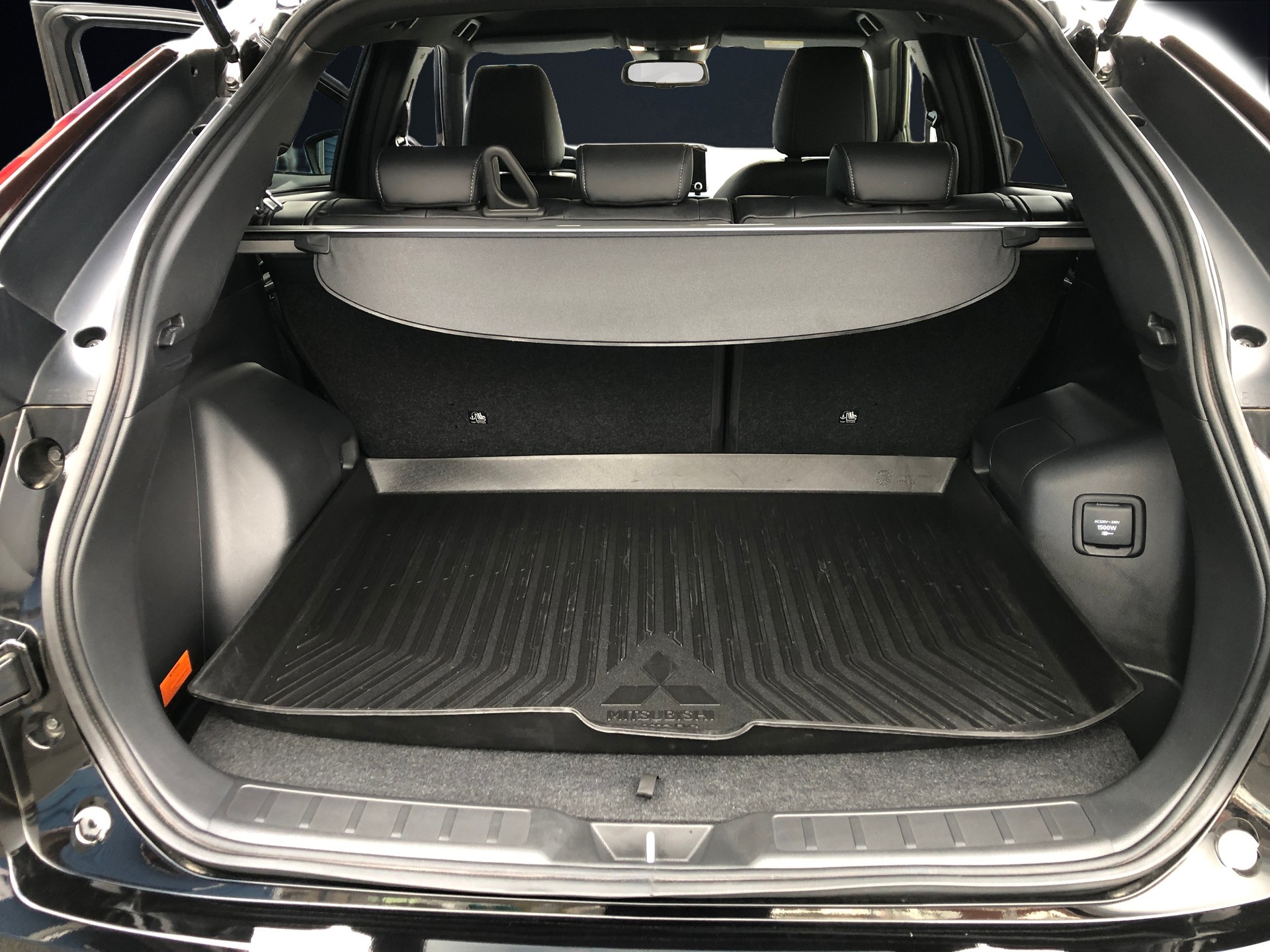 MITSUBISHI Eclipse Cross 2.4 PHEV Diamond 4WD-image-8