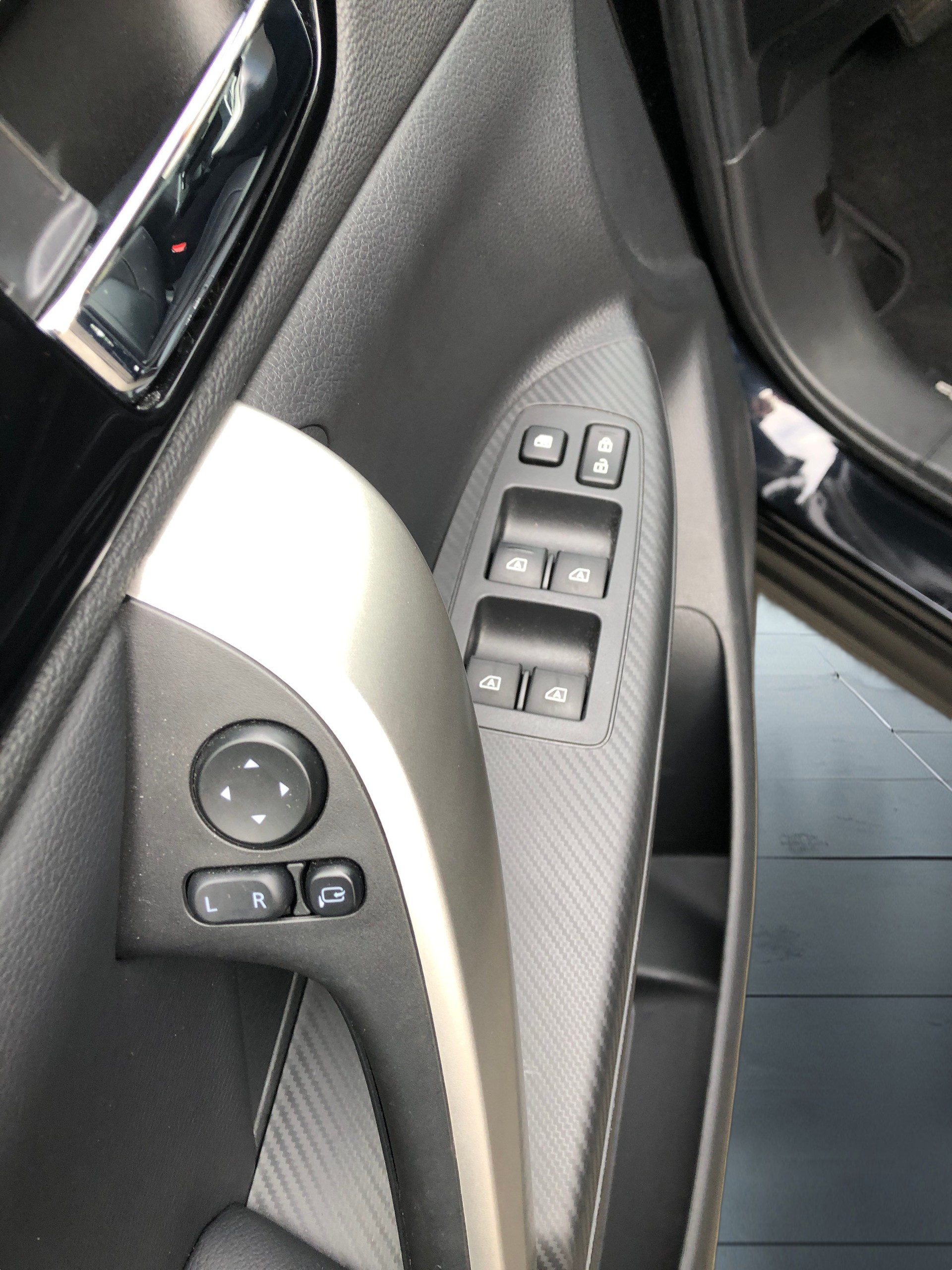 MITSUBISHI Eclipse Cross 2.4 PHEV Diamond 4WD-image-9