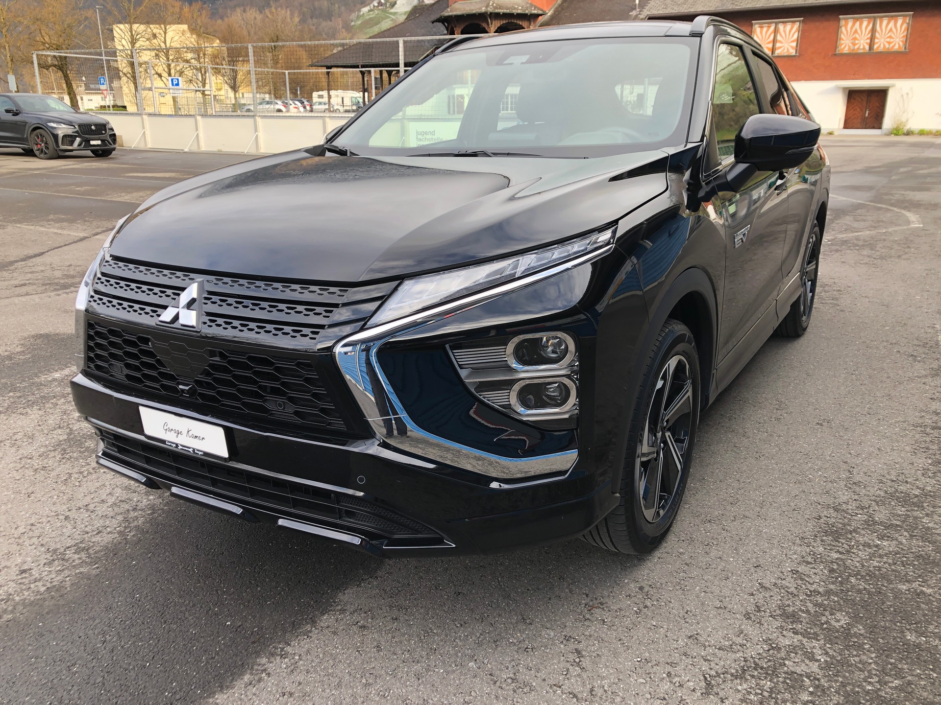MITSUBISHI Eclipse Cross 2.4 PHEV Diamond 4WD-image-1