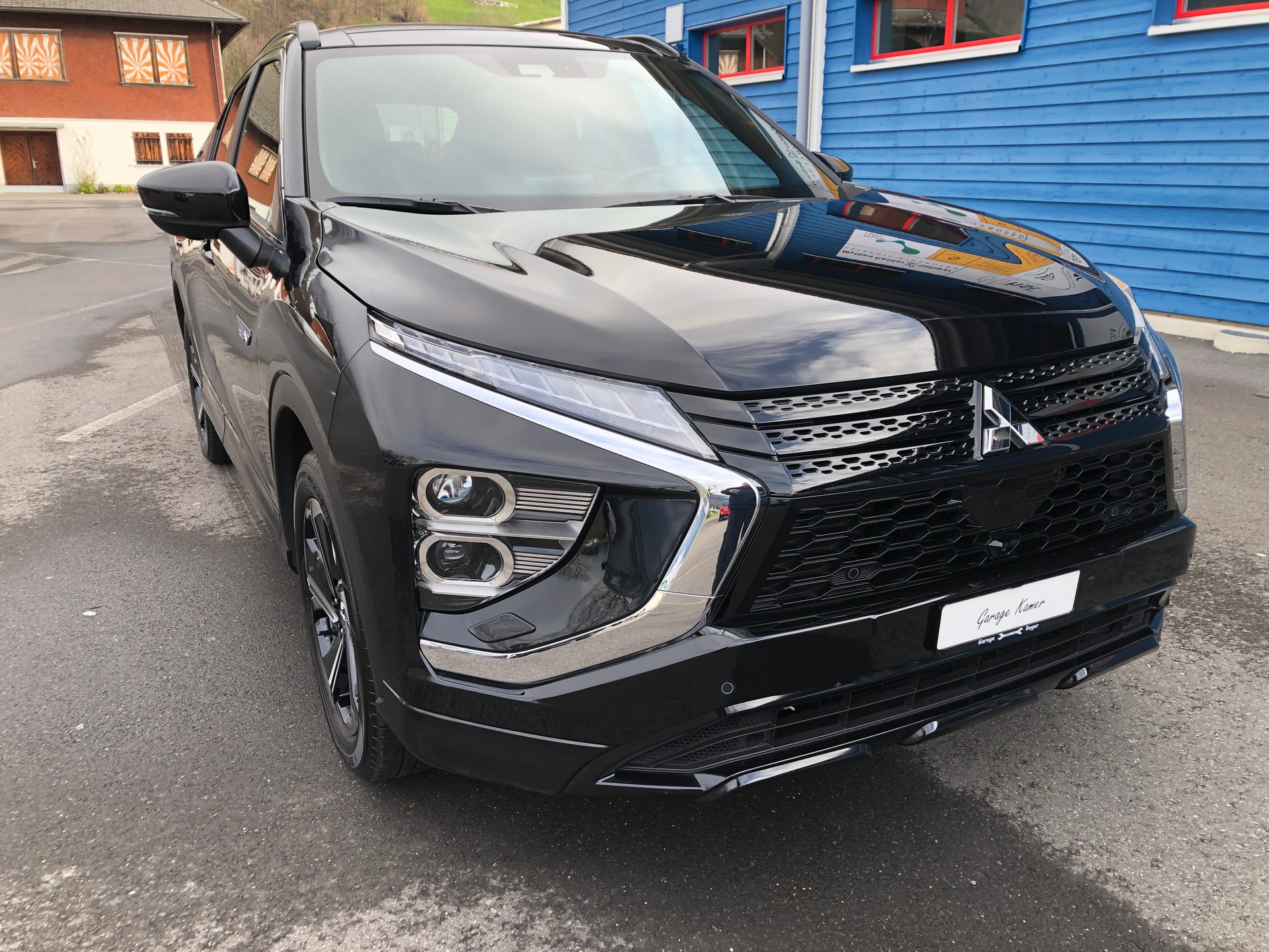 MITSUBISHI Eclipse Cross 2.4 PHEV Diamond 4WD-image-0