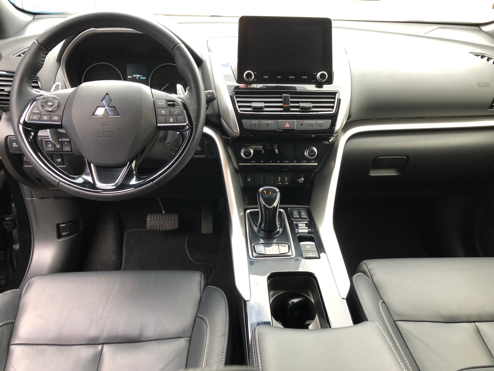 MITSUBISHI Eclipse Cross 2.4 PHEV Diamond 4WD-image-6