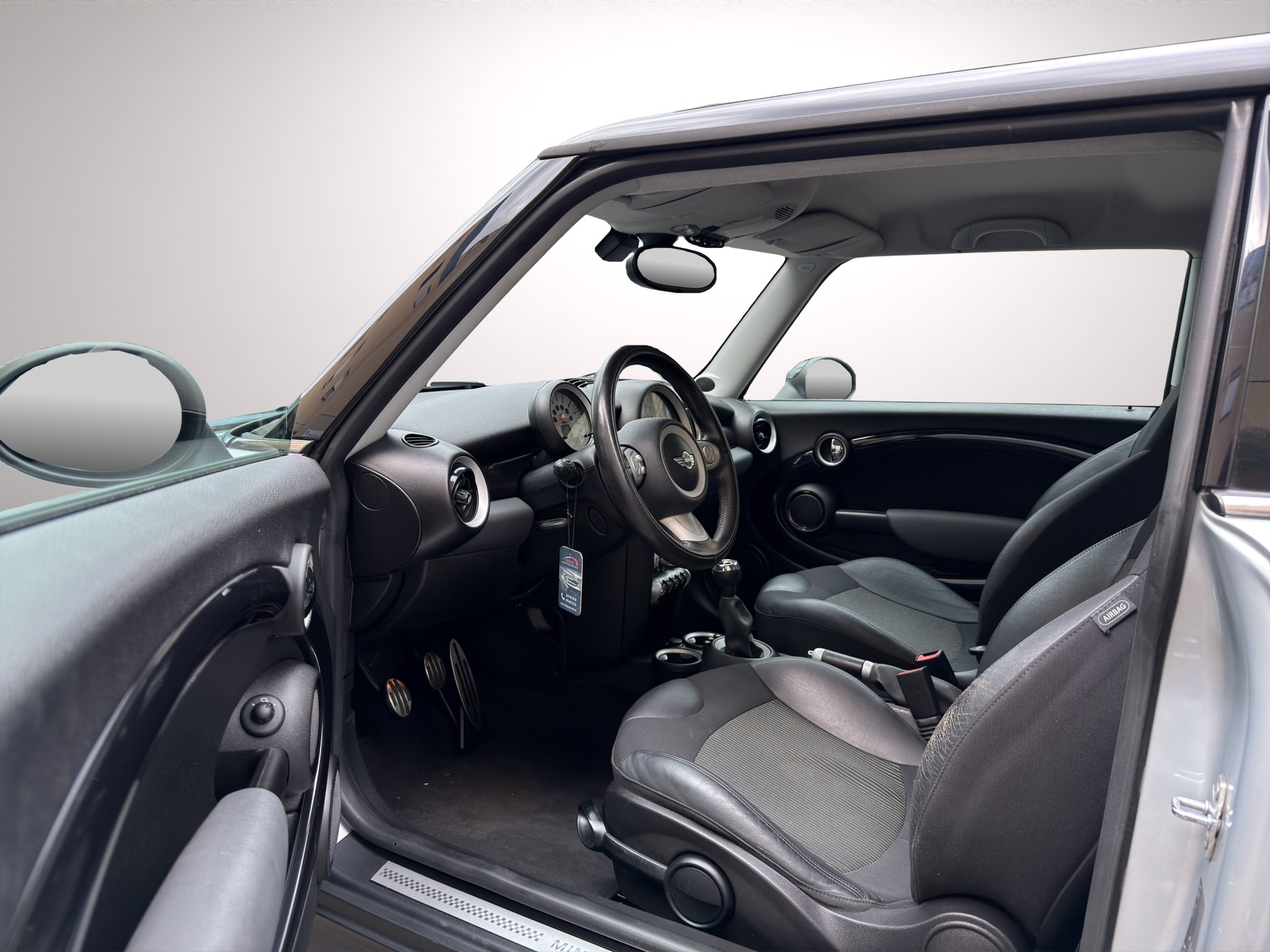 MINI Cooper S-image-8
