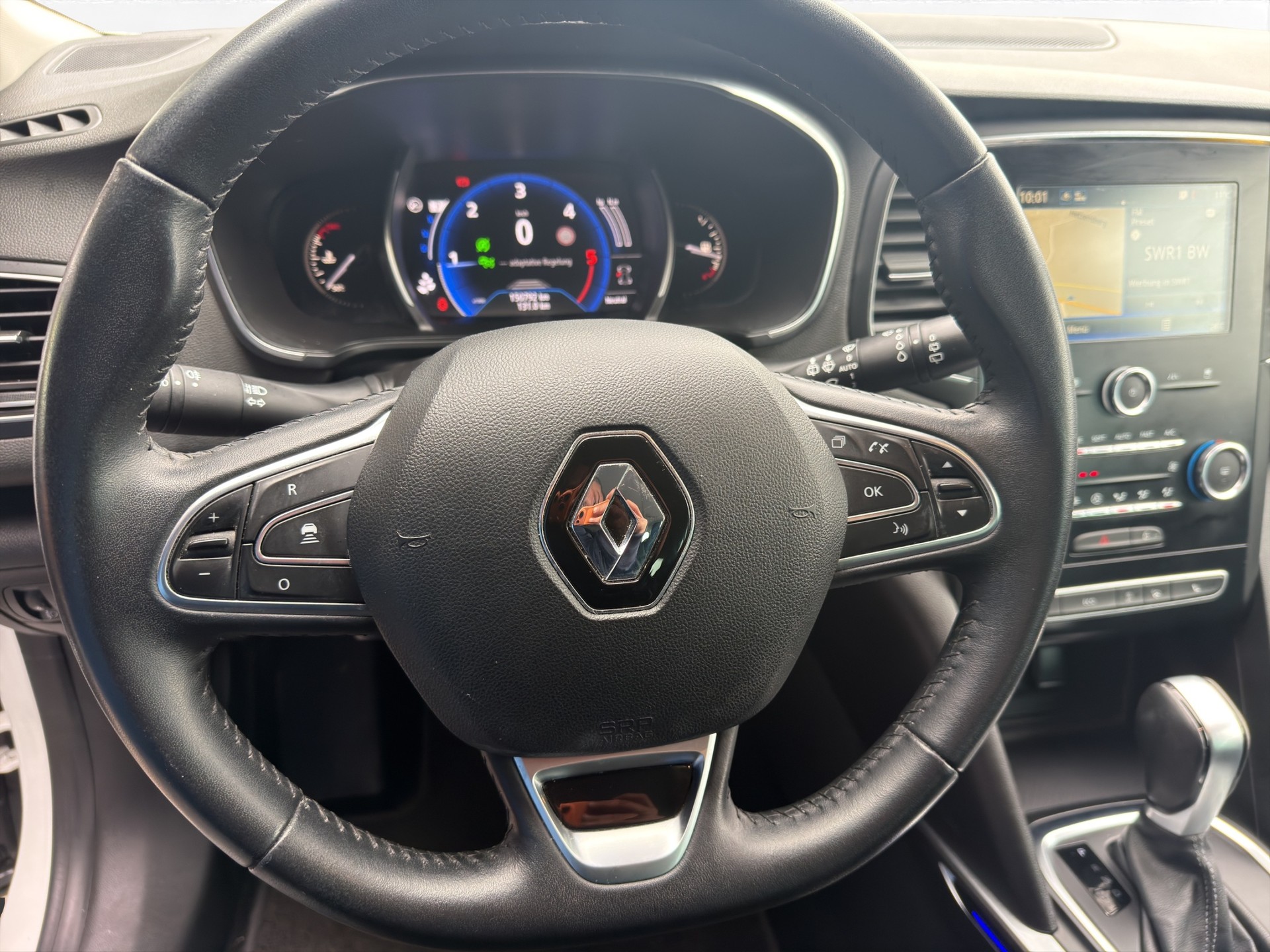 RENAULT Mégane Grandtour 1.5 dCi Business EDC-image-9