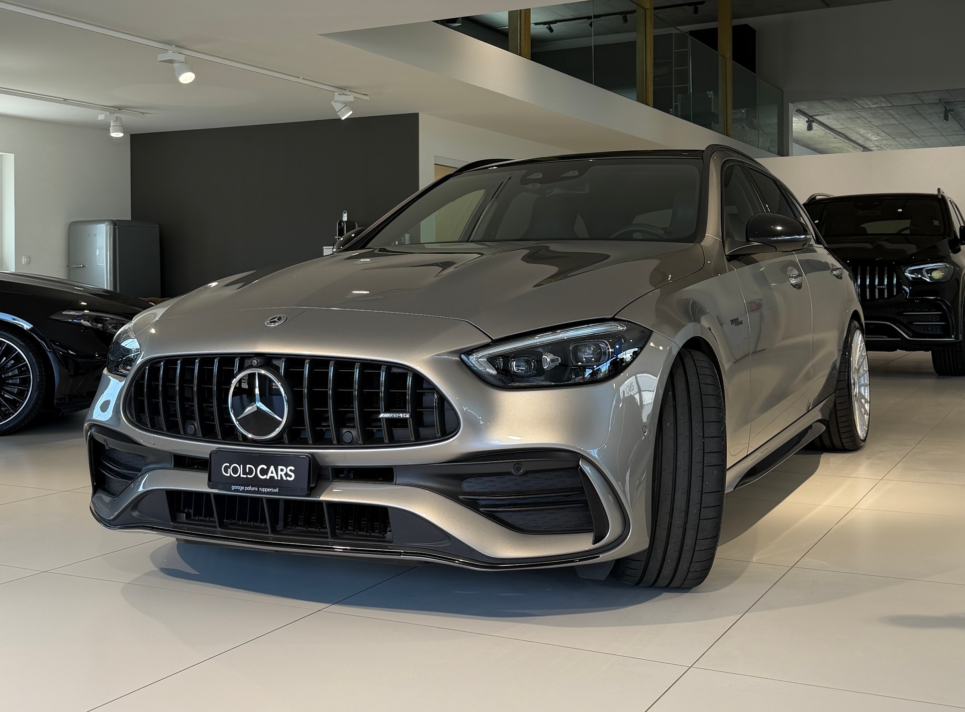 MERCEDES-BENZ C 43 T AMG 4Matic-image-2