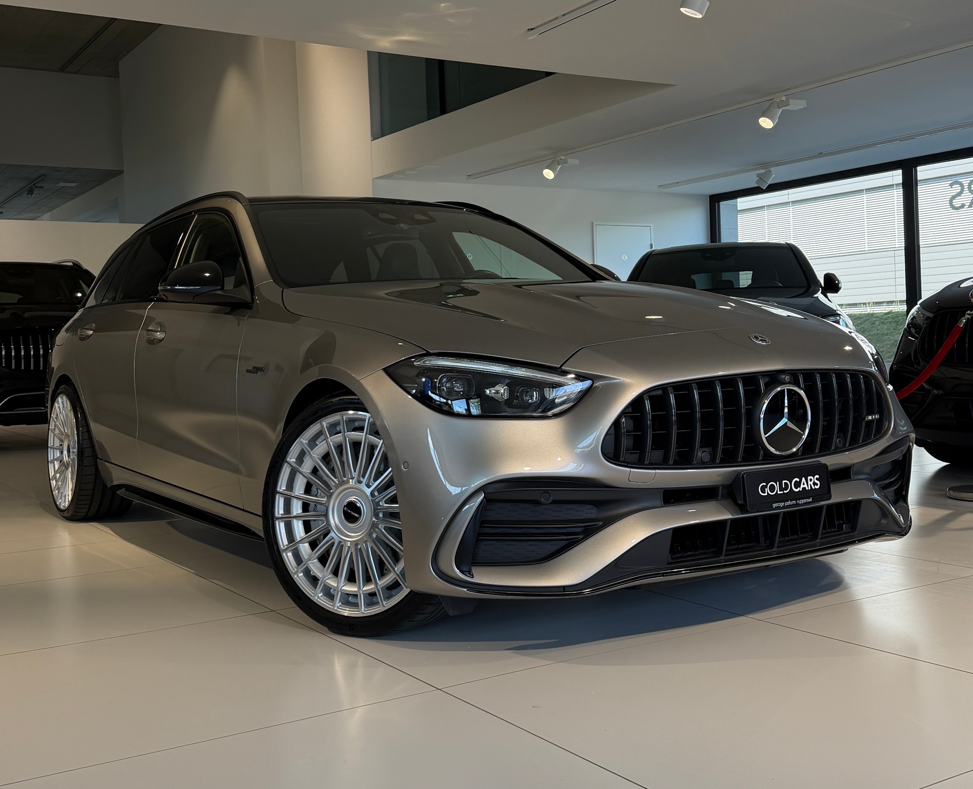 MERCEDES-BENZ C 43 T AMG 4Matic-image-1