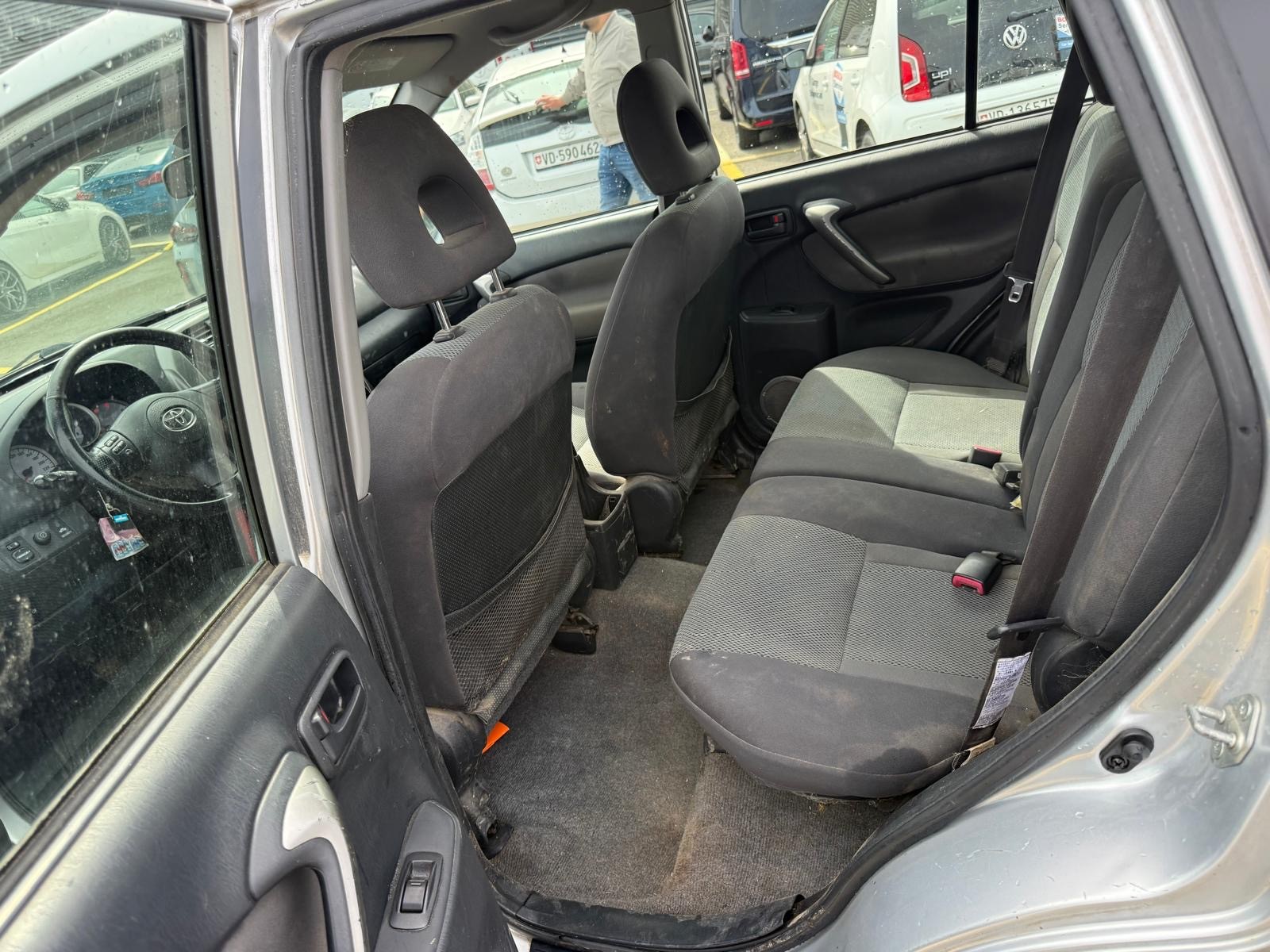 TOYOTA RAV-4 2.0 16V Mountain-image-9