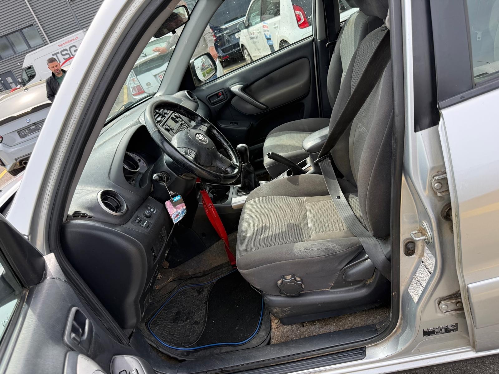 TOYOTA RAV-4 2.0 16V Mountain-image-8