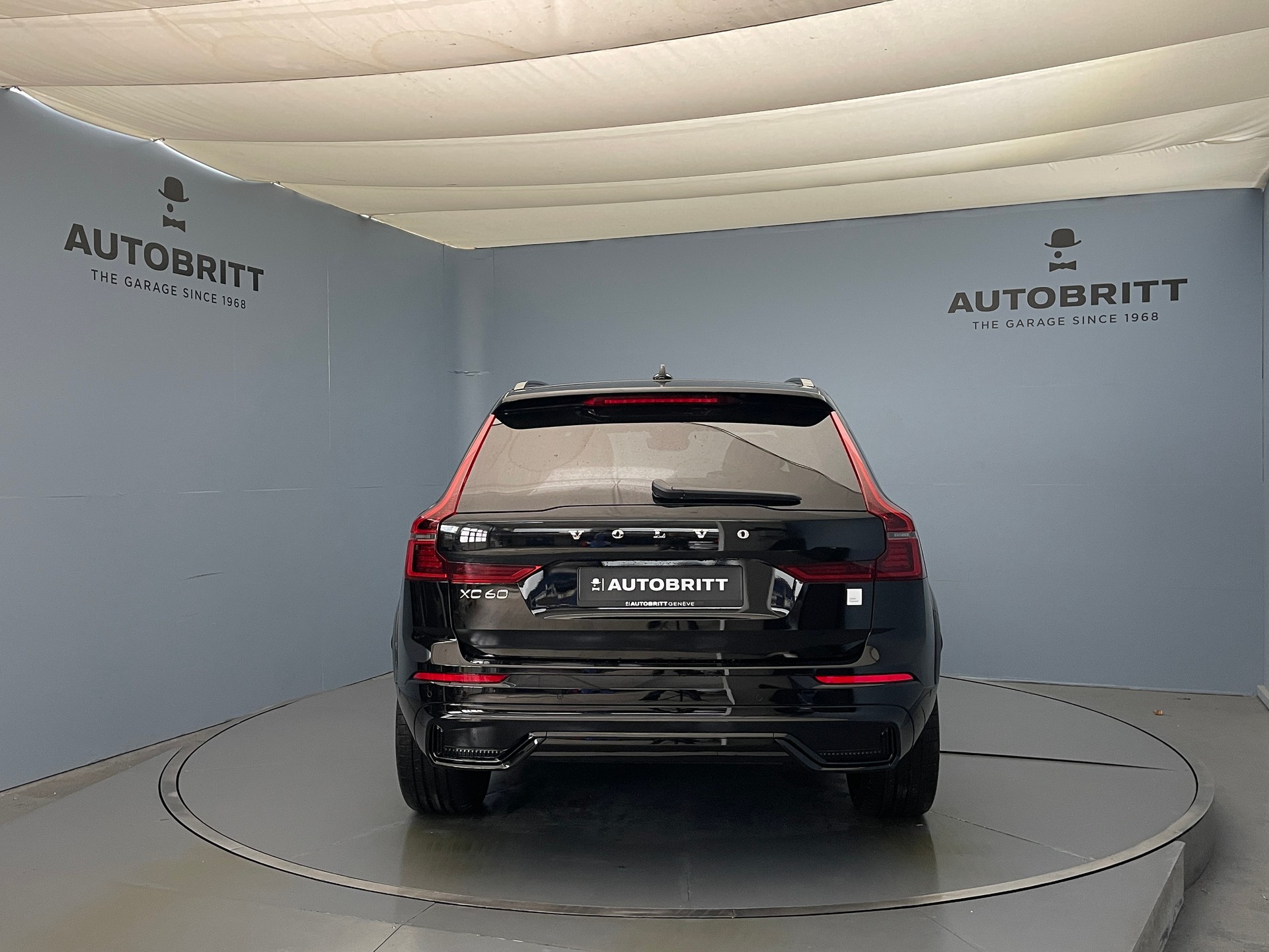 VOLVO XC60 2.0 T8 TE Polestar eAWD-image-3