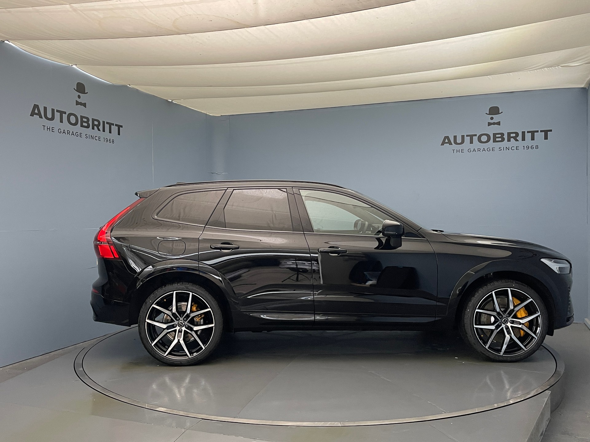 VOLVO XC60 2.0 T8 TE Polestar eAWD-image-2