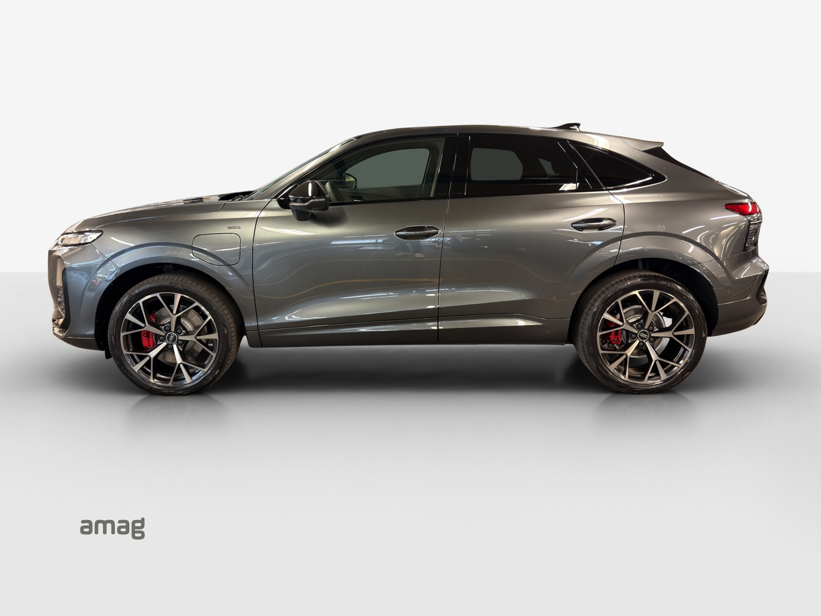 AUDI Q3 Sportback e-hybrid 200 kW S tronig-image-1