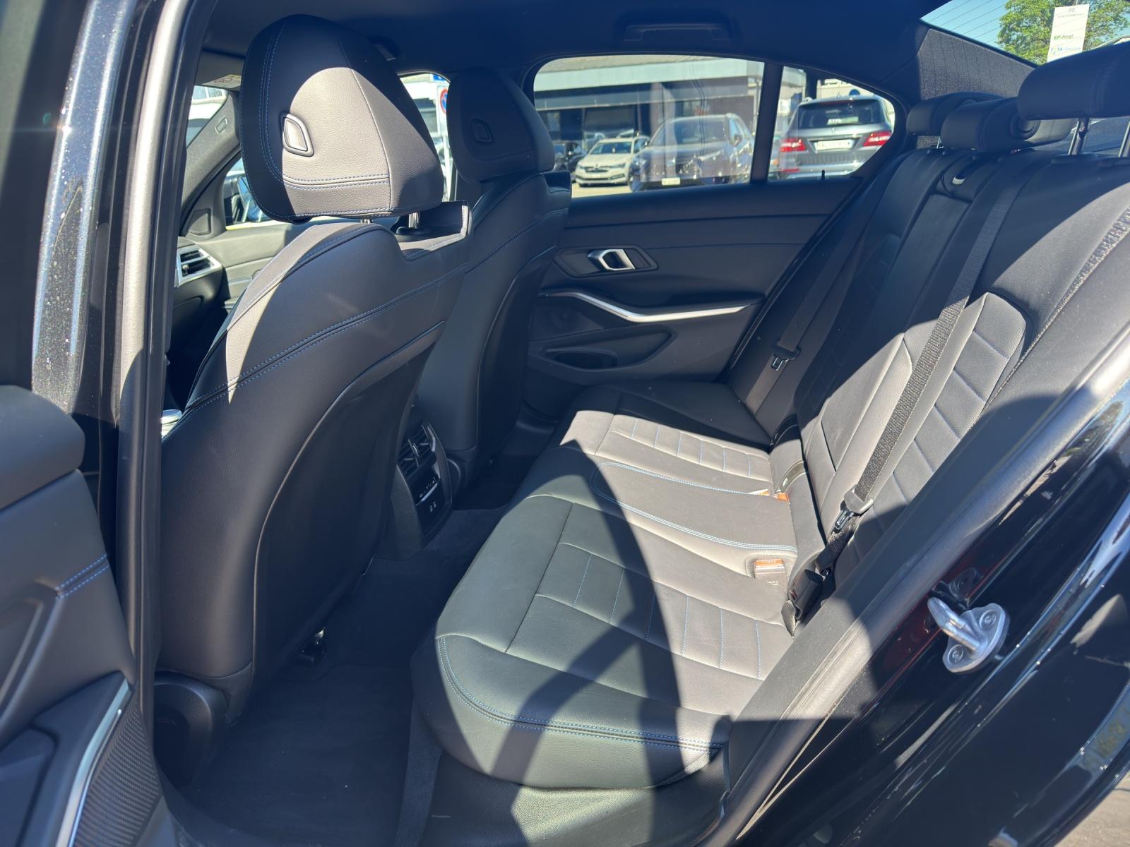BMW 320d xDrive M Sport-image-19