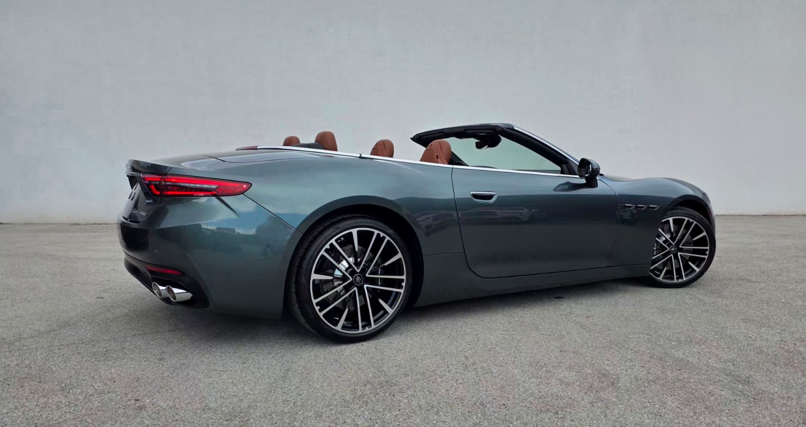 MASERATI GranCabrio Modena-image-2