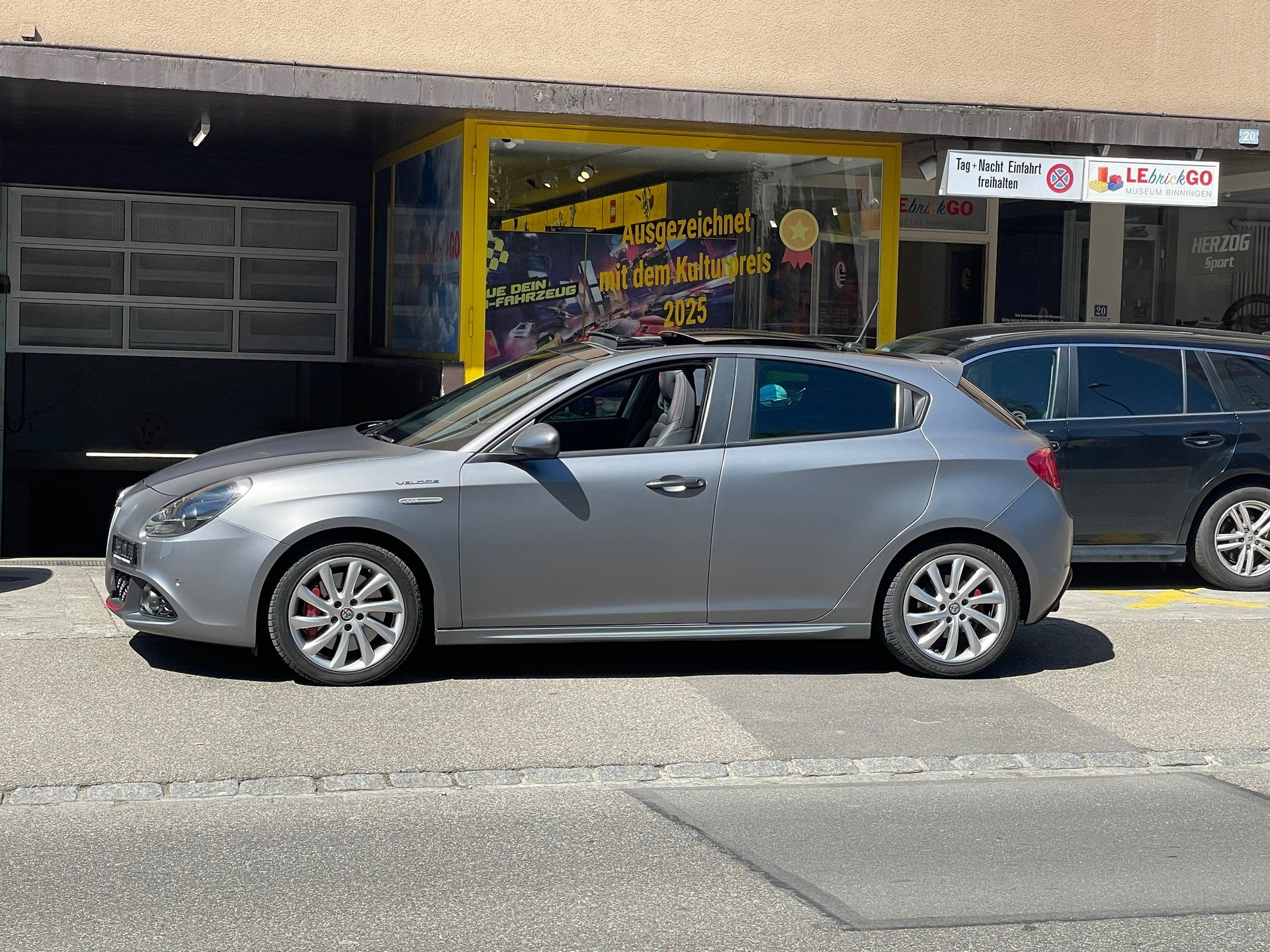 ALFA ROMEO Giulietta 1750 TBi Veloce TCT, Frisch ab MFK 05.2026-image-4