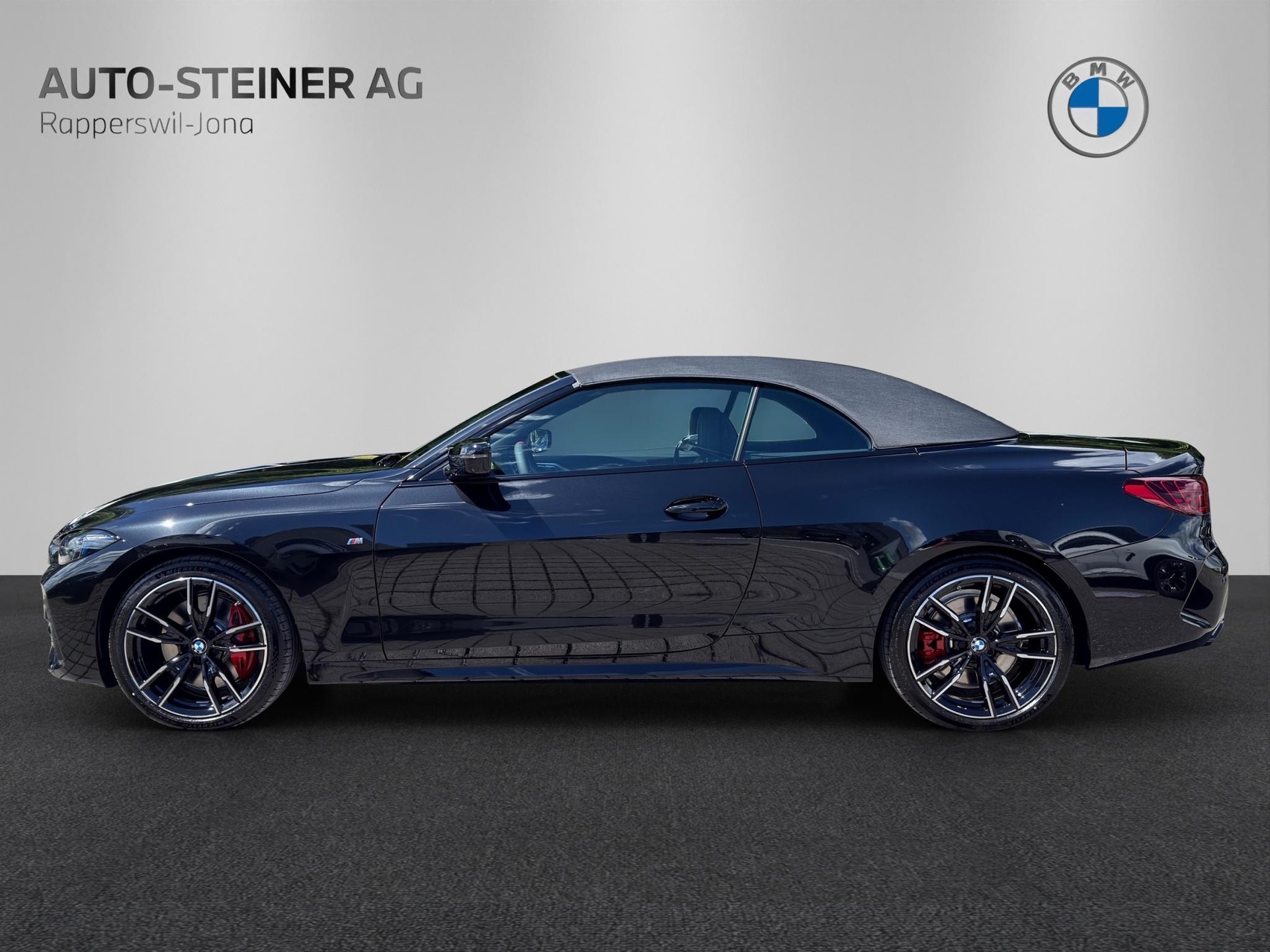 BMW M440i xDrive Cabrio M Sport Pro-showroom-element-1