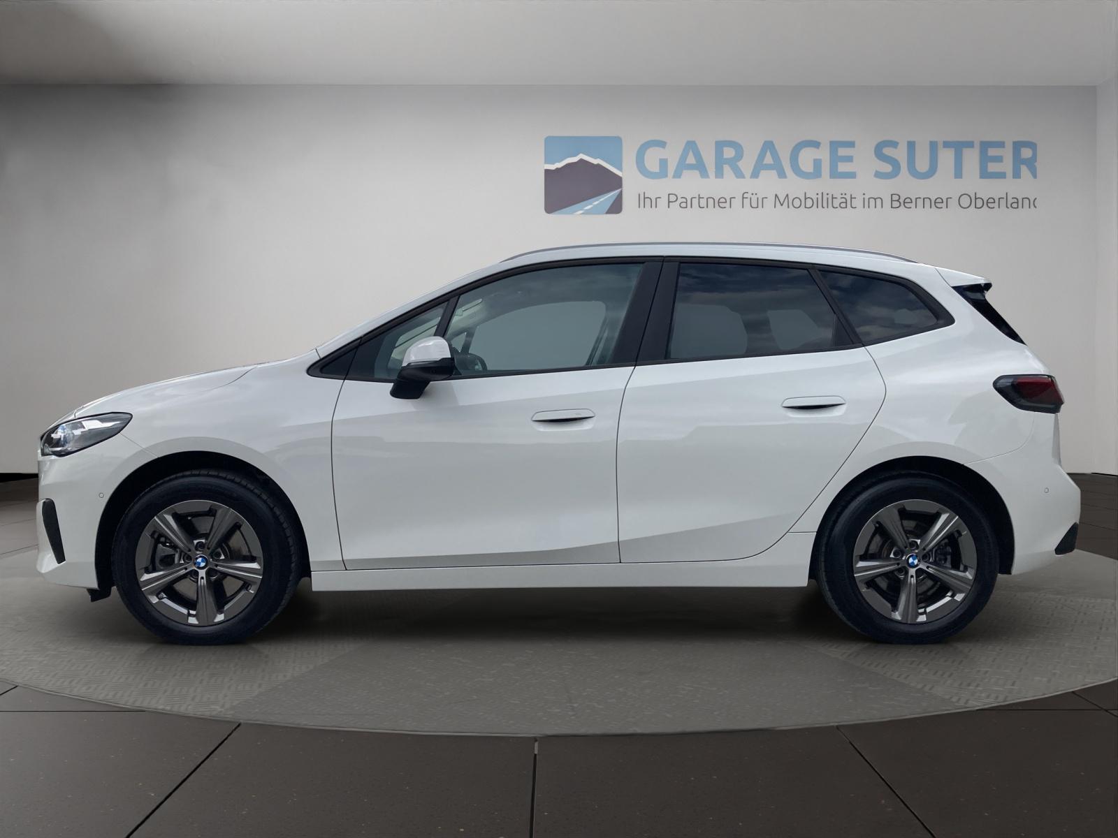 BMW 223d xDrive Active Tourer-image-1