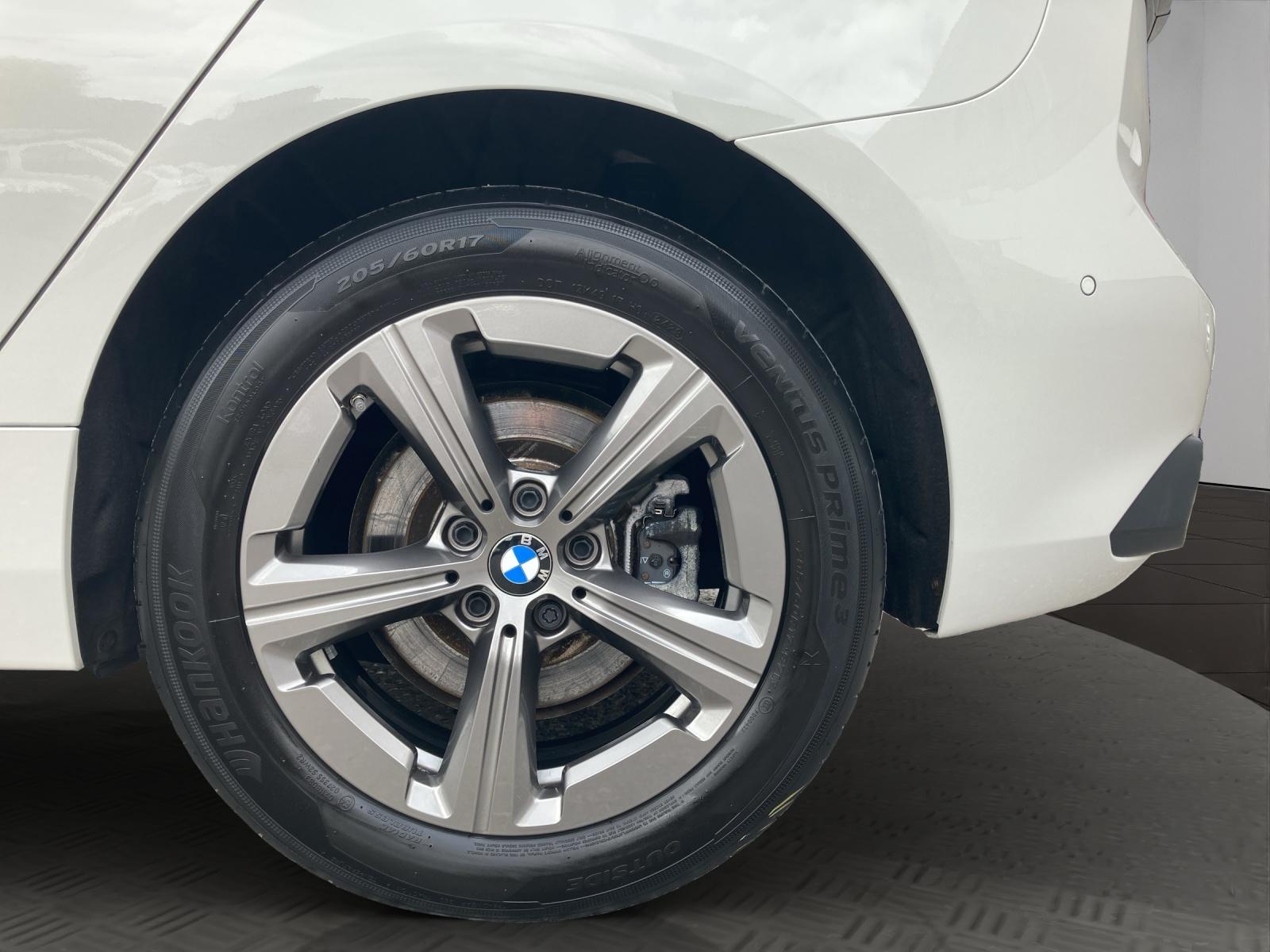 BMW 223d xDrive Active Tourer-image-18