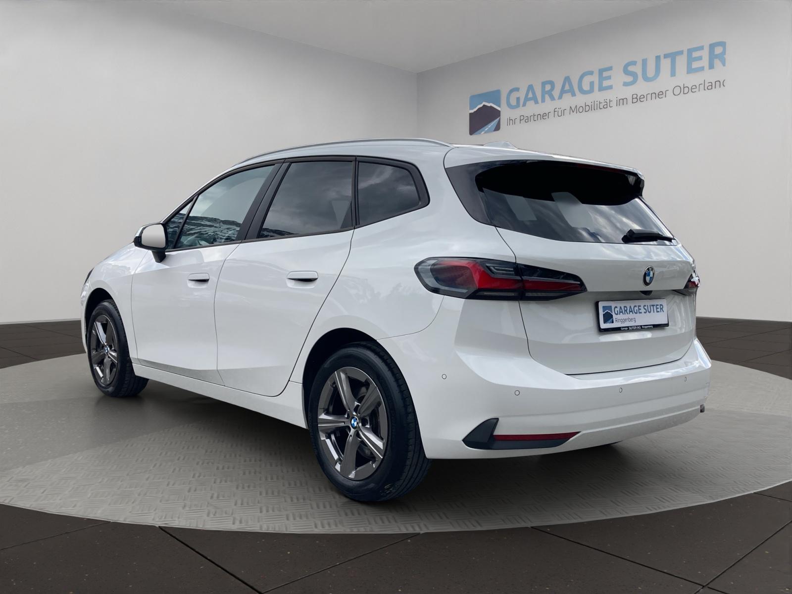 BMW 223d xDrive Active Tourer-image-2