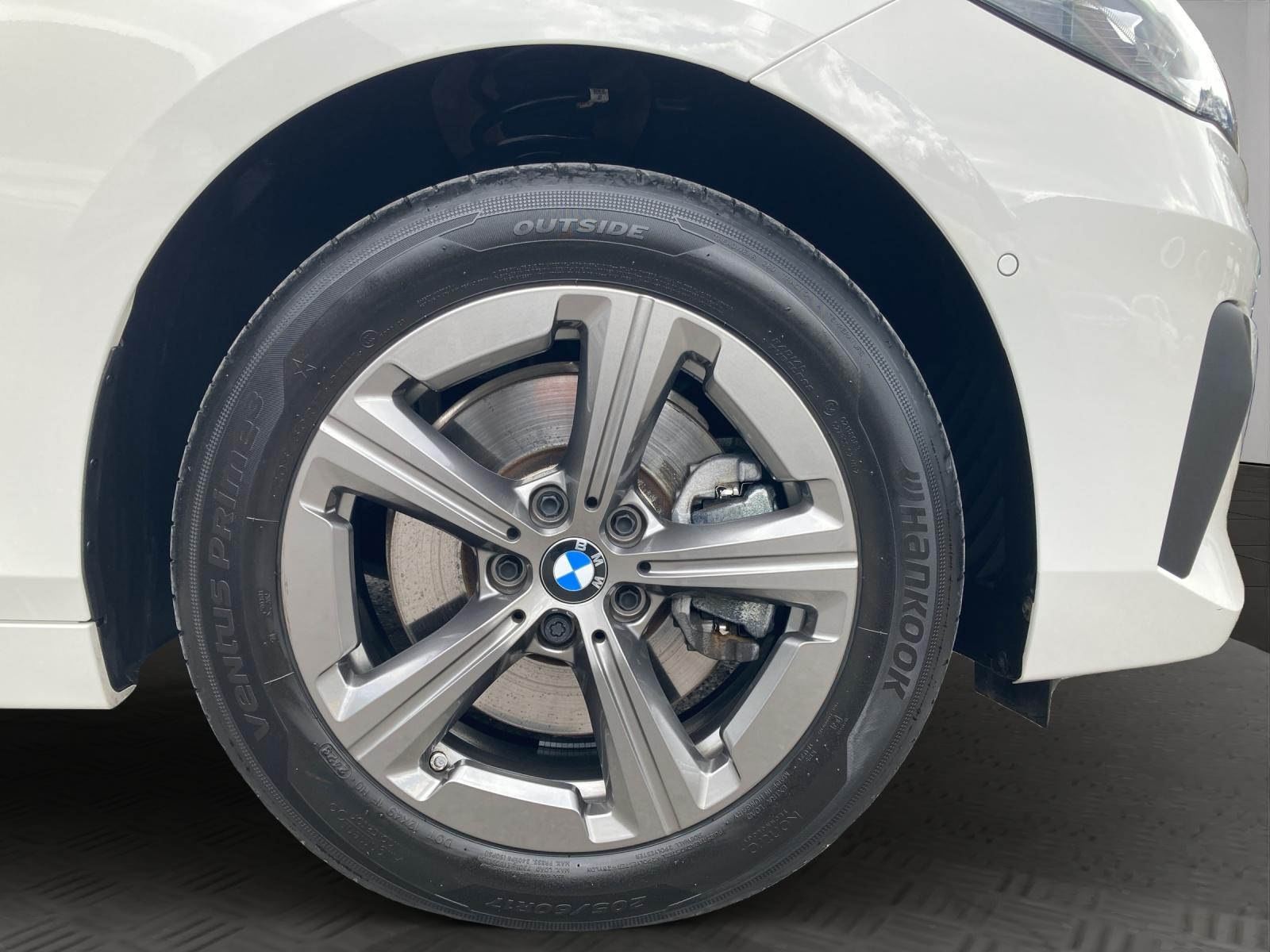 BMW 223d xDrive Active Tourer-image-17