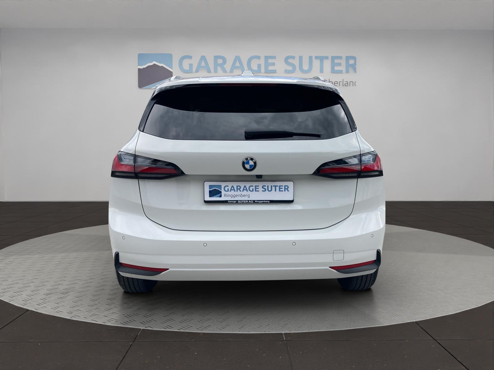 BMW 223d xDrive Active Tourer-image-3