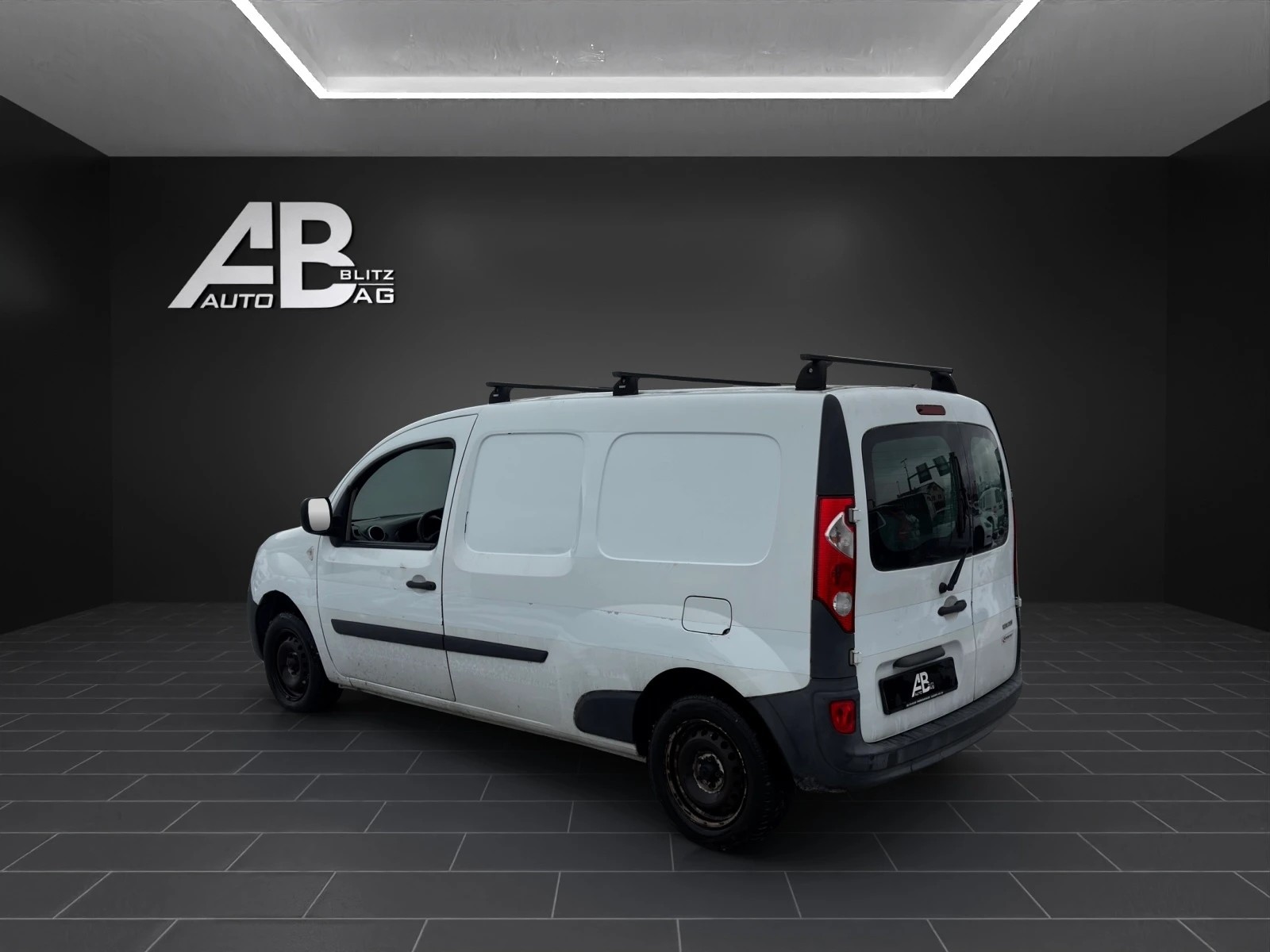 RENAULT Kangoo Maxi dCi 90-showroom-element-2