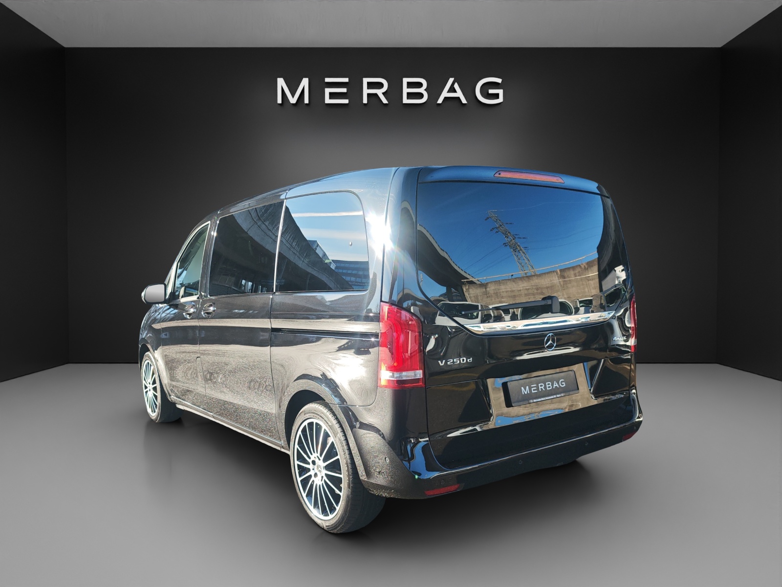 MERCEDES-BENZ V 250 d kurz 4Matic 9G-Tronic-image-3