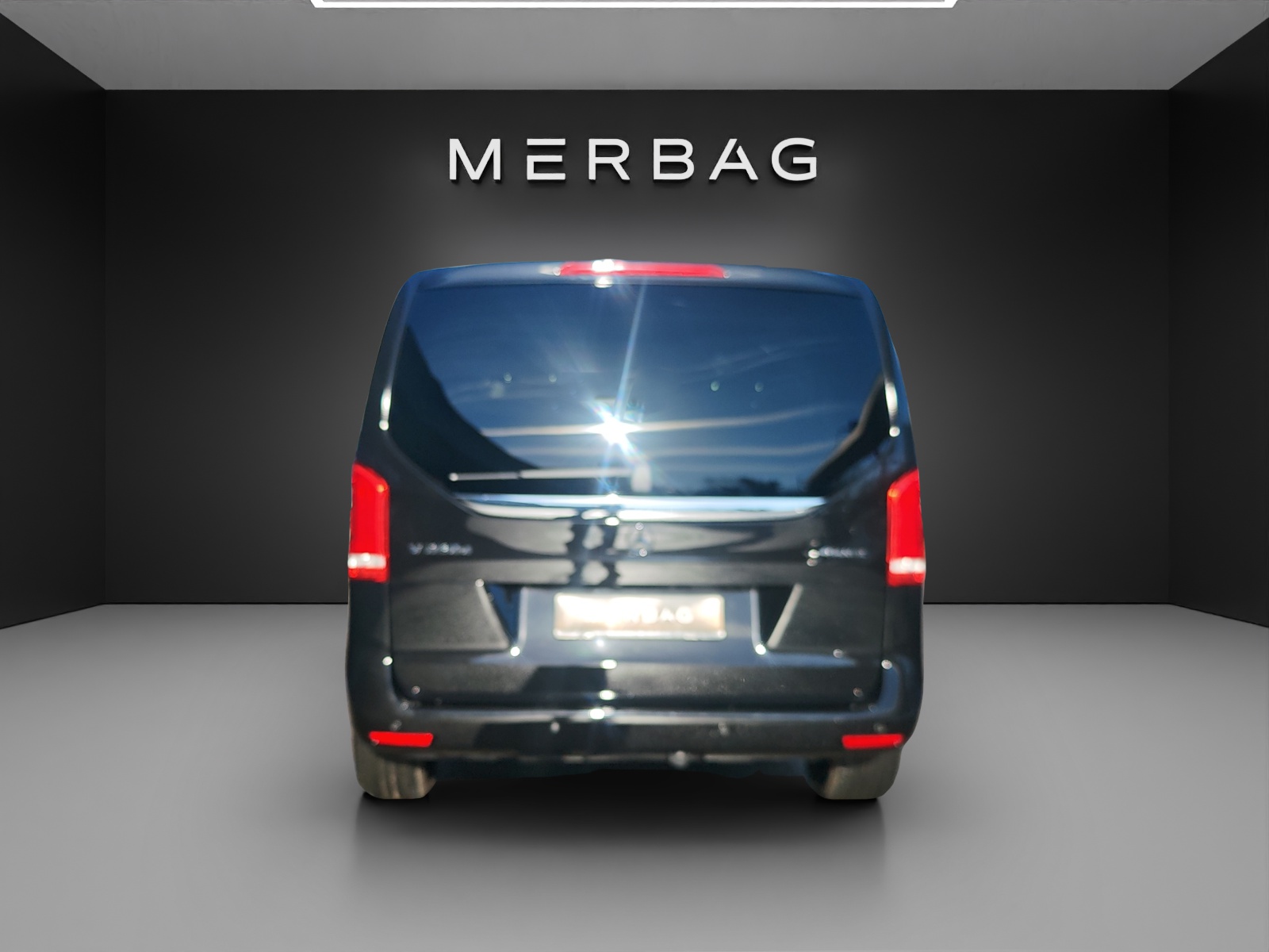 MERCEDES-BENZ V 250 d kurz 4Matic 9G-Tronic-image-4