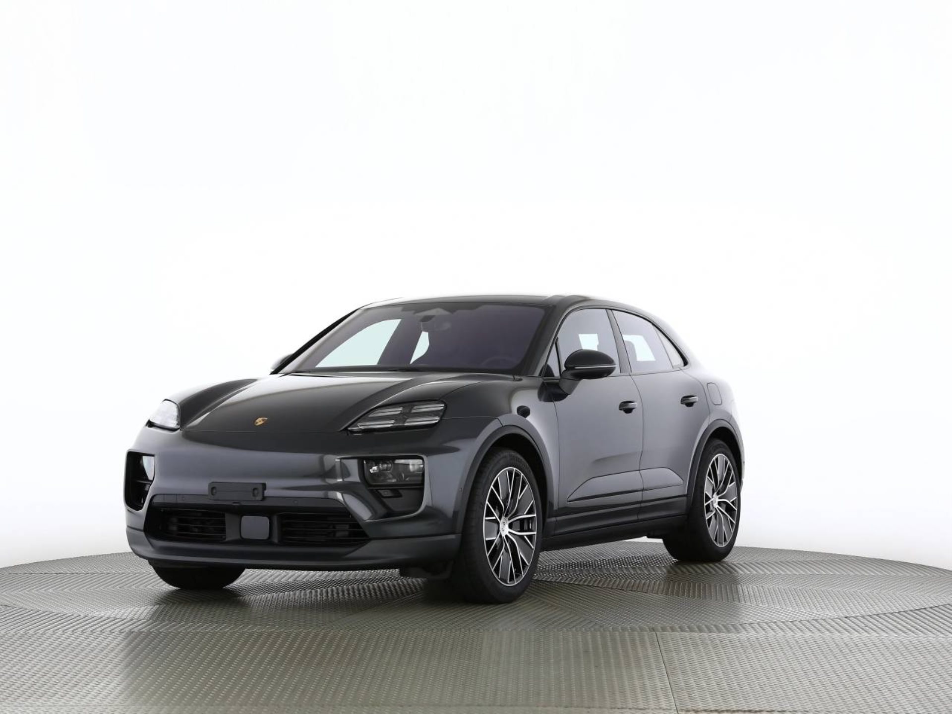 PORSCHE Macan 4-image-11