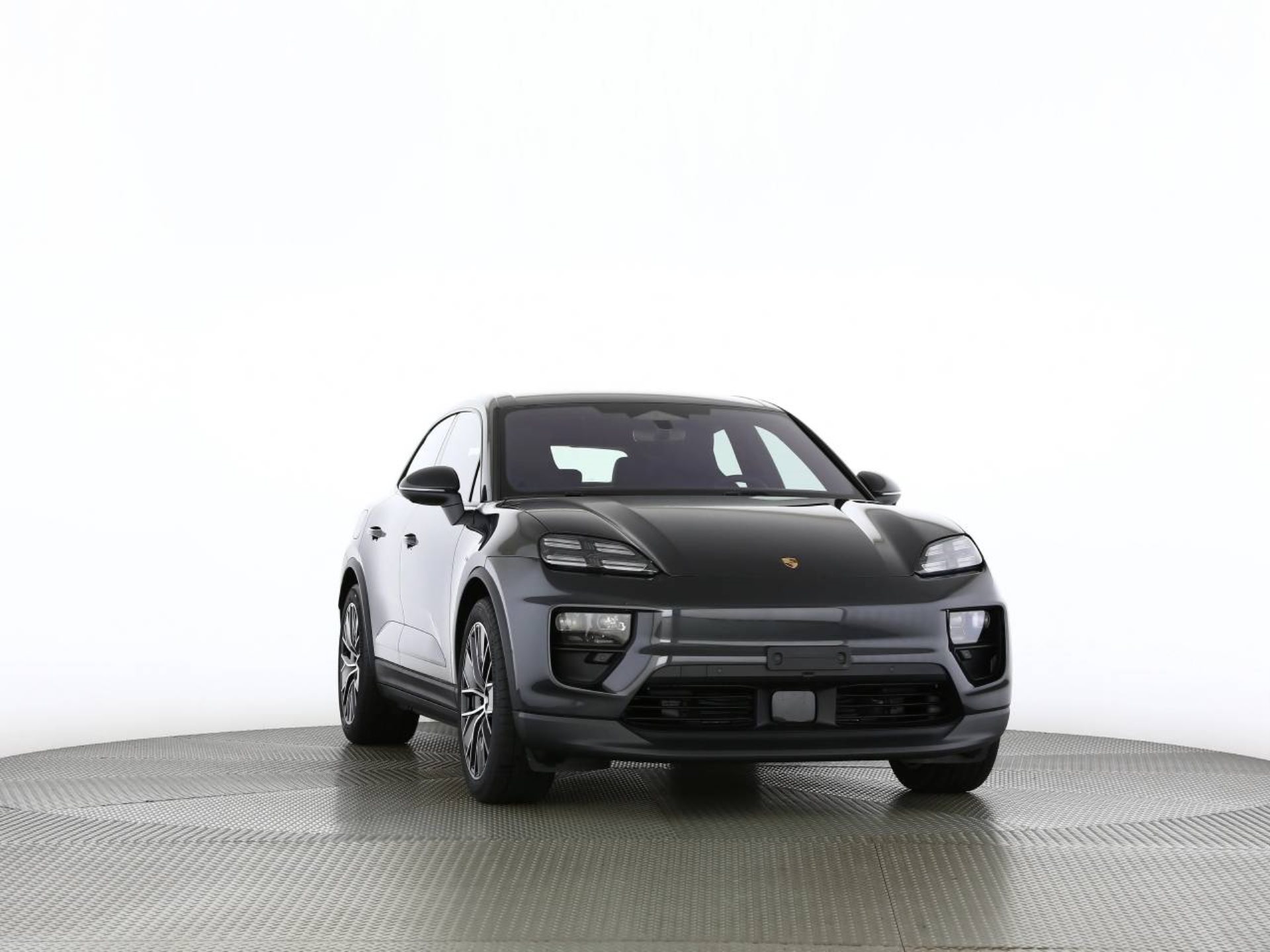 PORSCHE Macan 4-image-14