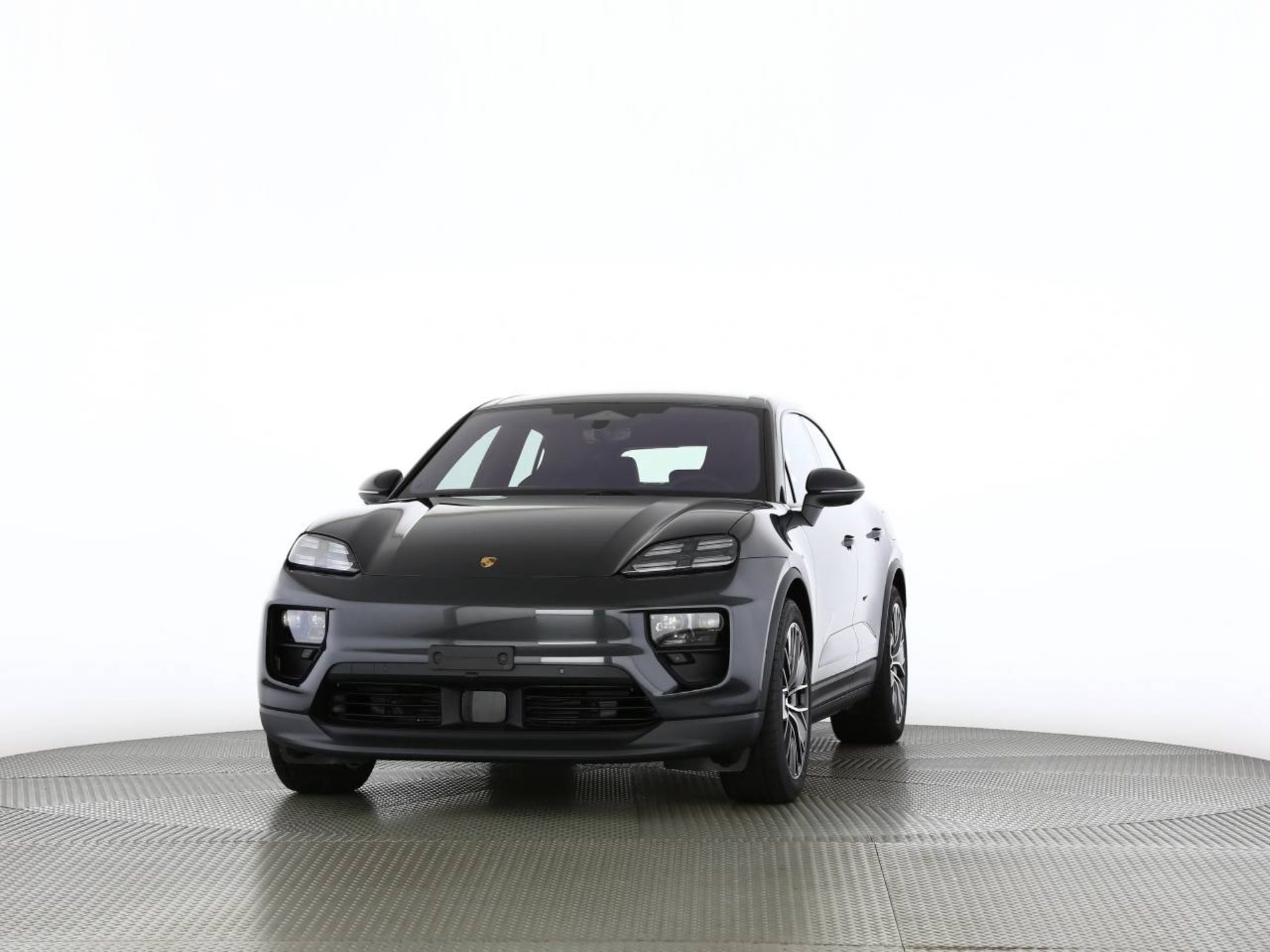 PORSCHE Macan 4-image-12