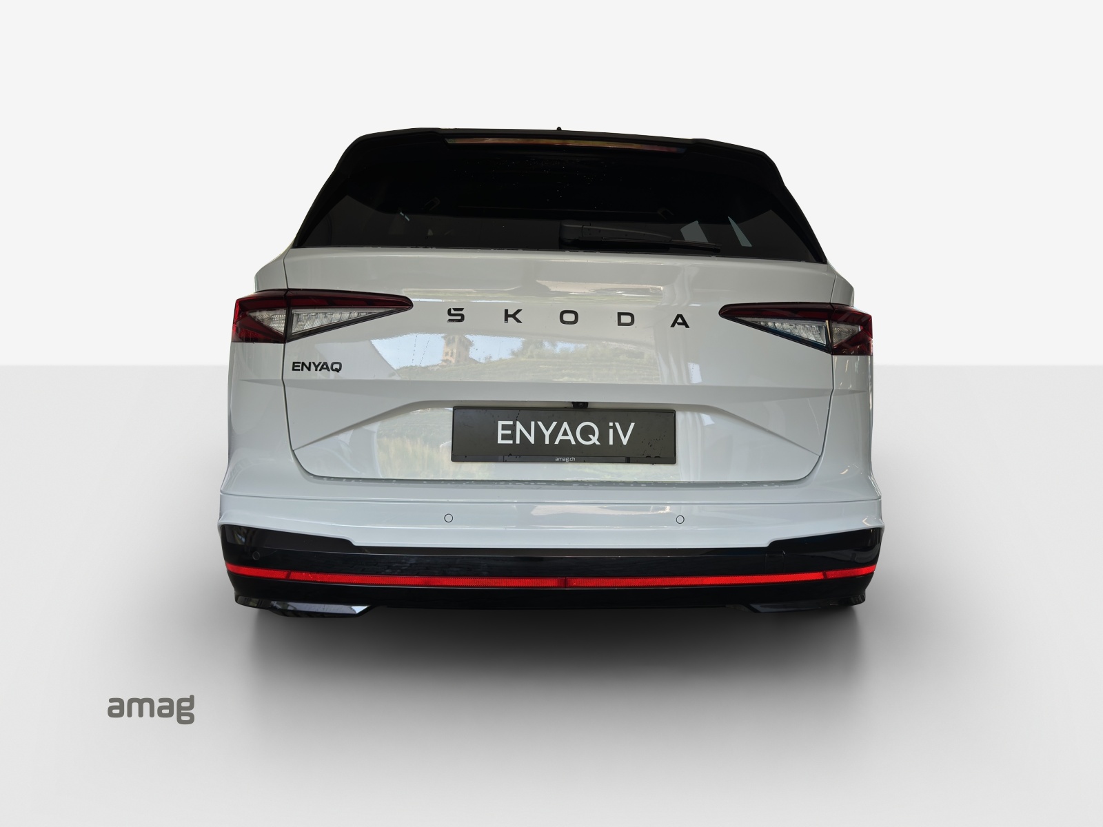 SKODA Enyaq 4x4 RS-image-3
