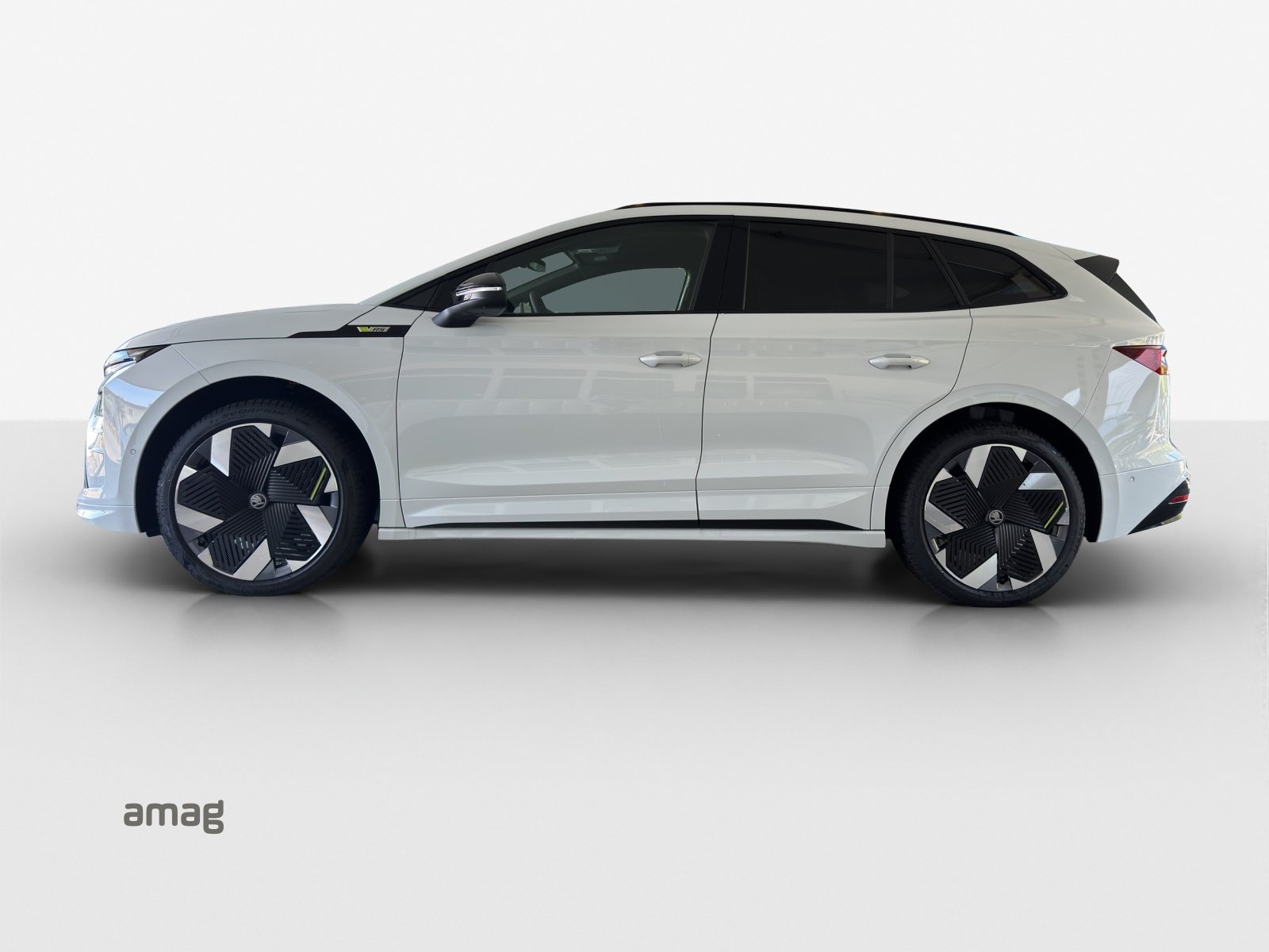 SKODA Enyaq 4x4 RS-image-1
