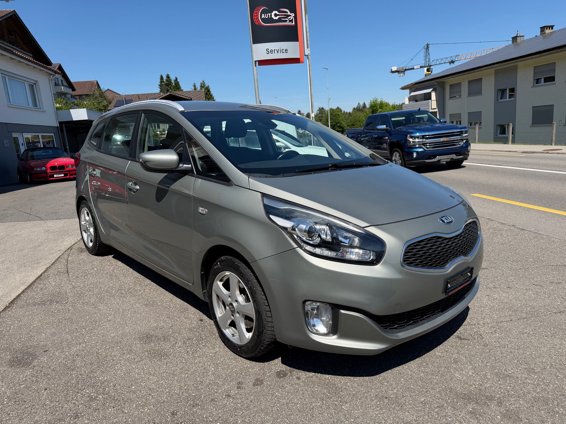 KIA Carens 1.6 GDI Trend-image-1