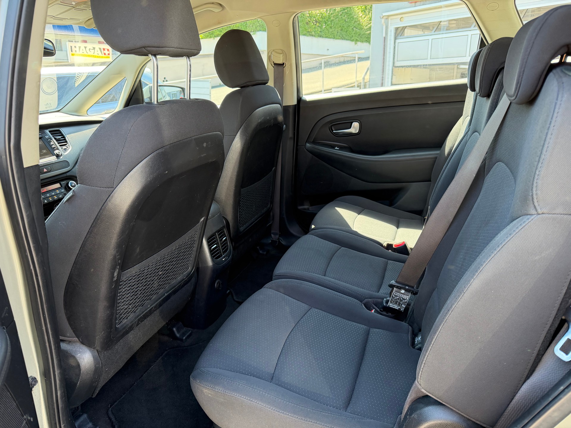 KIA Carens 1.6 GDI Trend-image-7