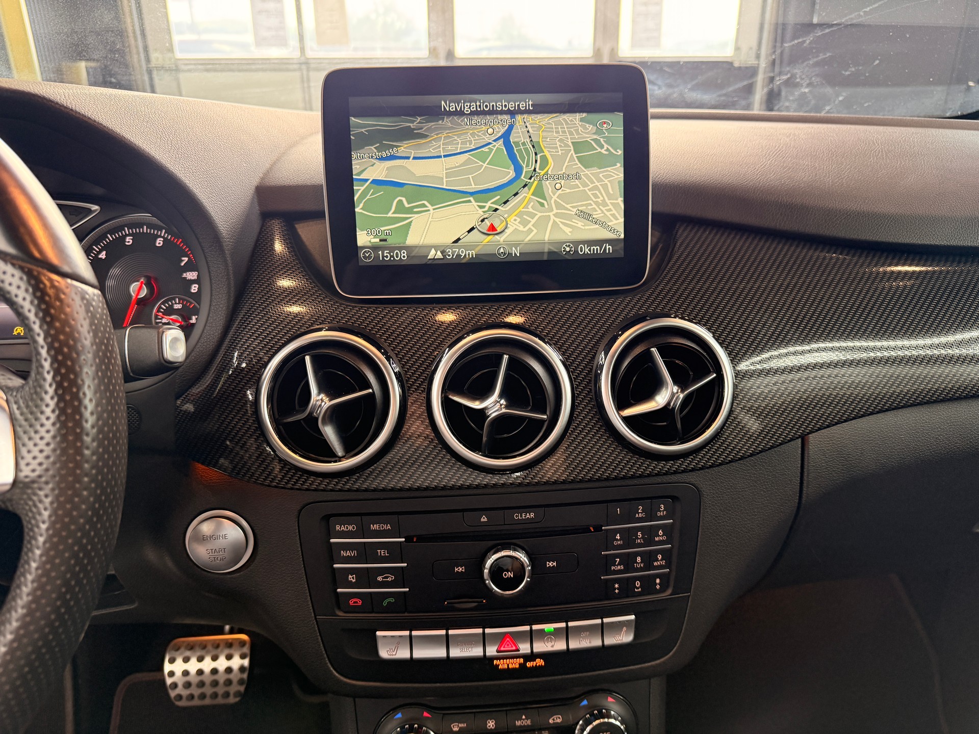MERCEDES-BENZ B 250 AMG Line 4m-image-17