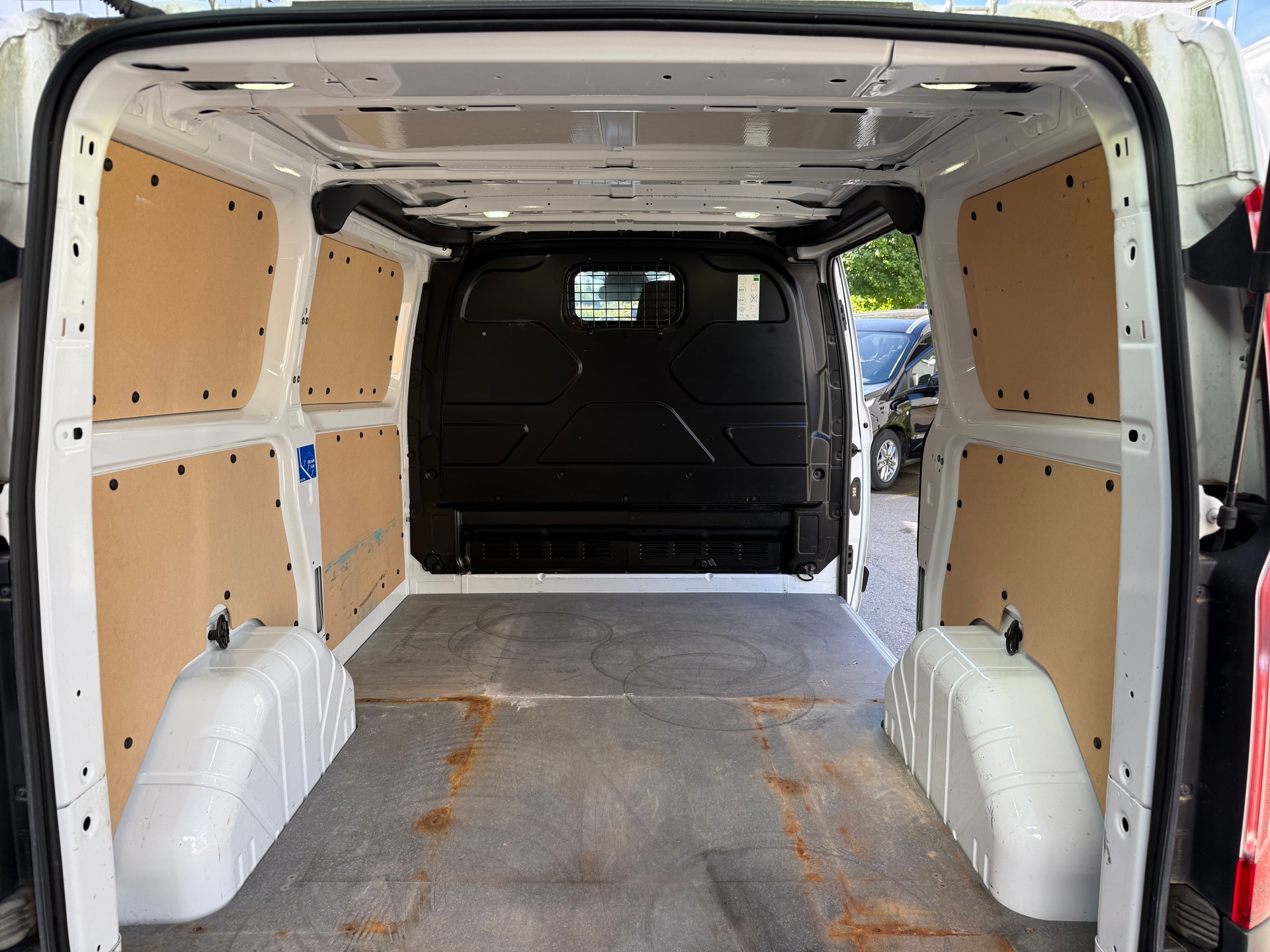 FORD Transit Custom Van 290 L1H1 Trend-image-10