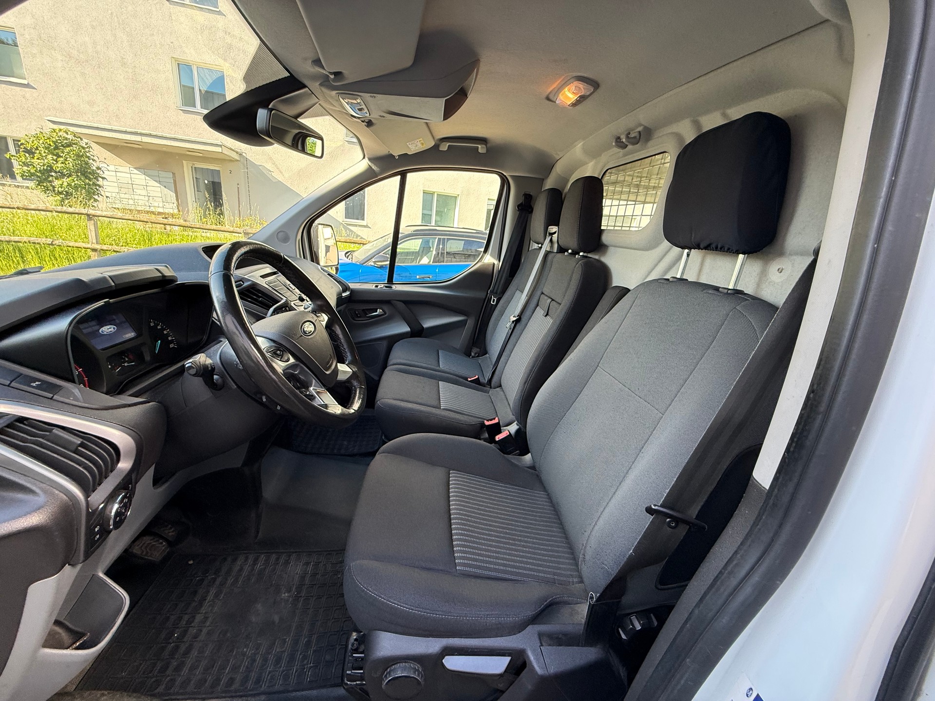 FORD Transit Custom Van 290 L1H1 Trend-image-6