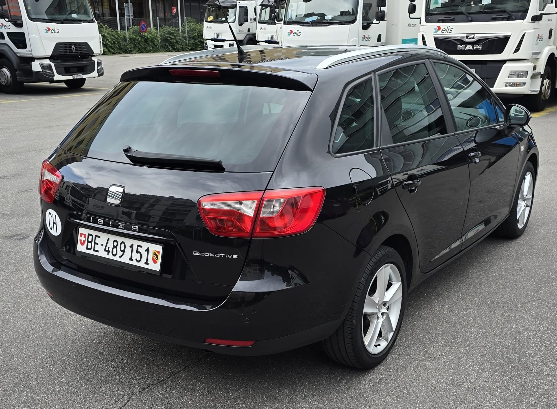 SEAT Ibiza 1.2 TSI Sport-image-2